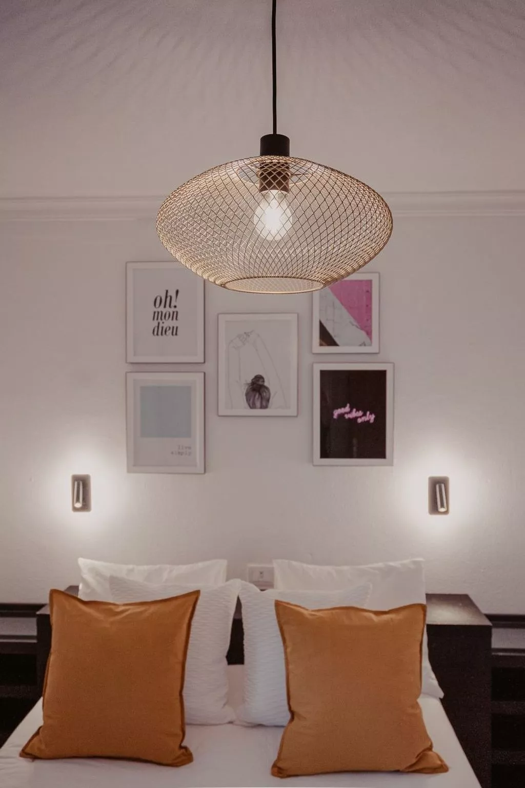 Ferienbungalow mit Grill, Garten und Terrasse-Drinnen