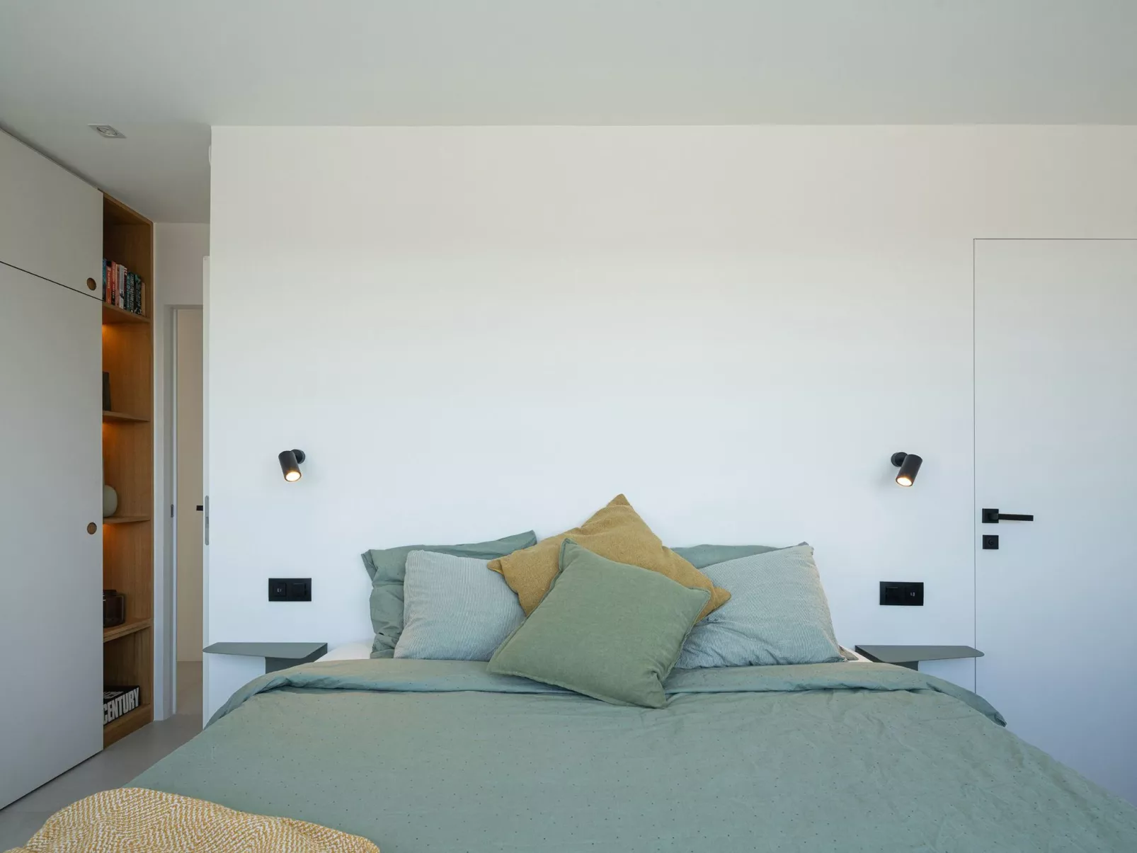 Privater Pool - Terrasse mit Aussicht - Tolle Lage-Dedans