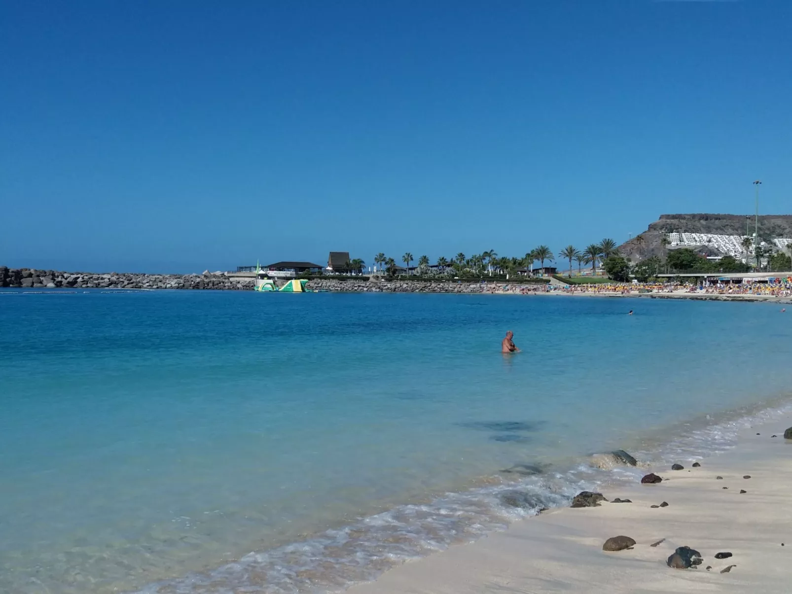 Schöne und romantische Aussichten bei Tag und Nacht-Outside