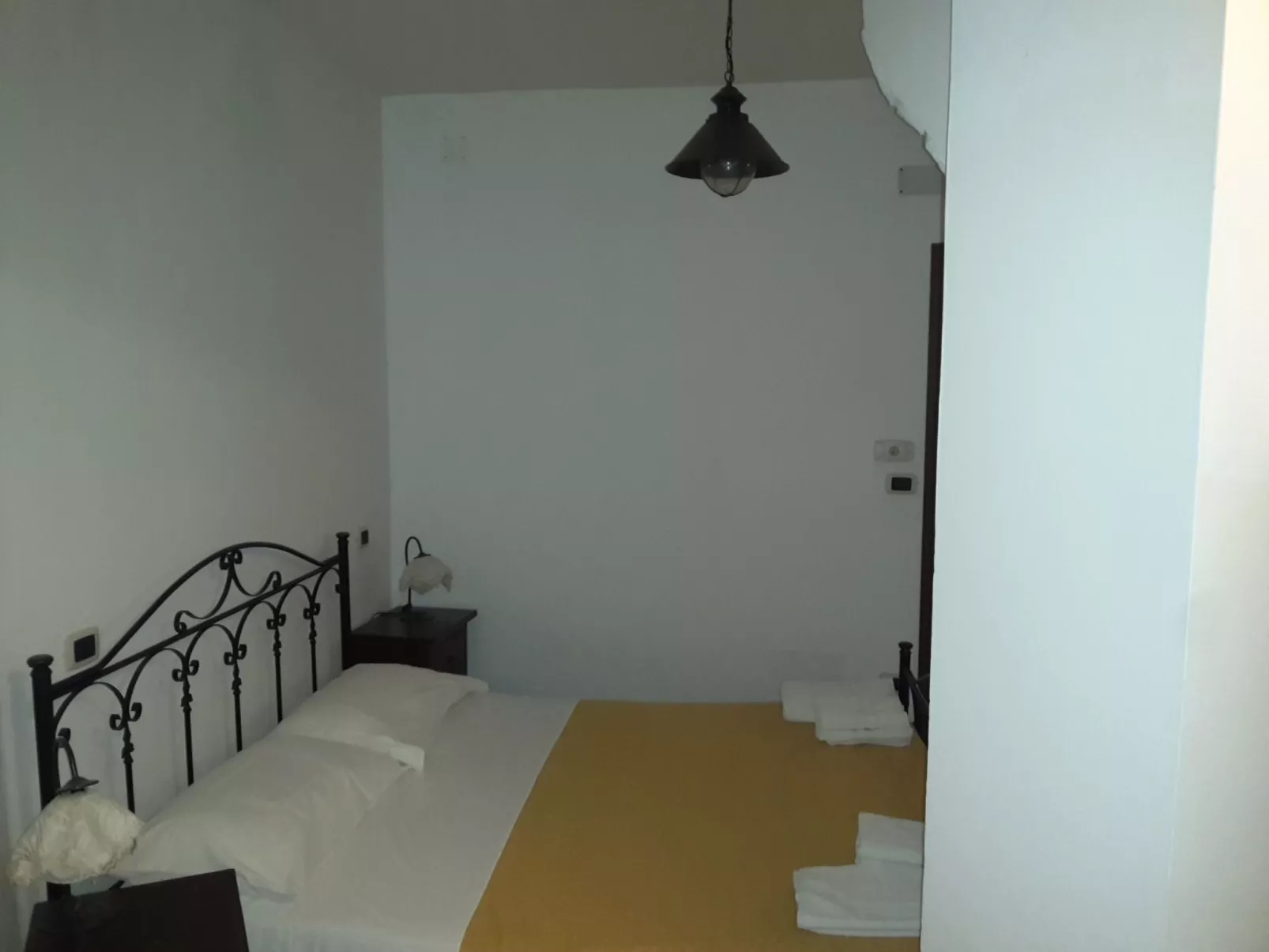 Casal del Borgo 1-Image-tags.info