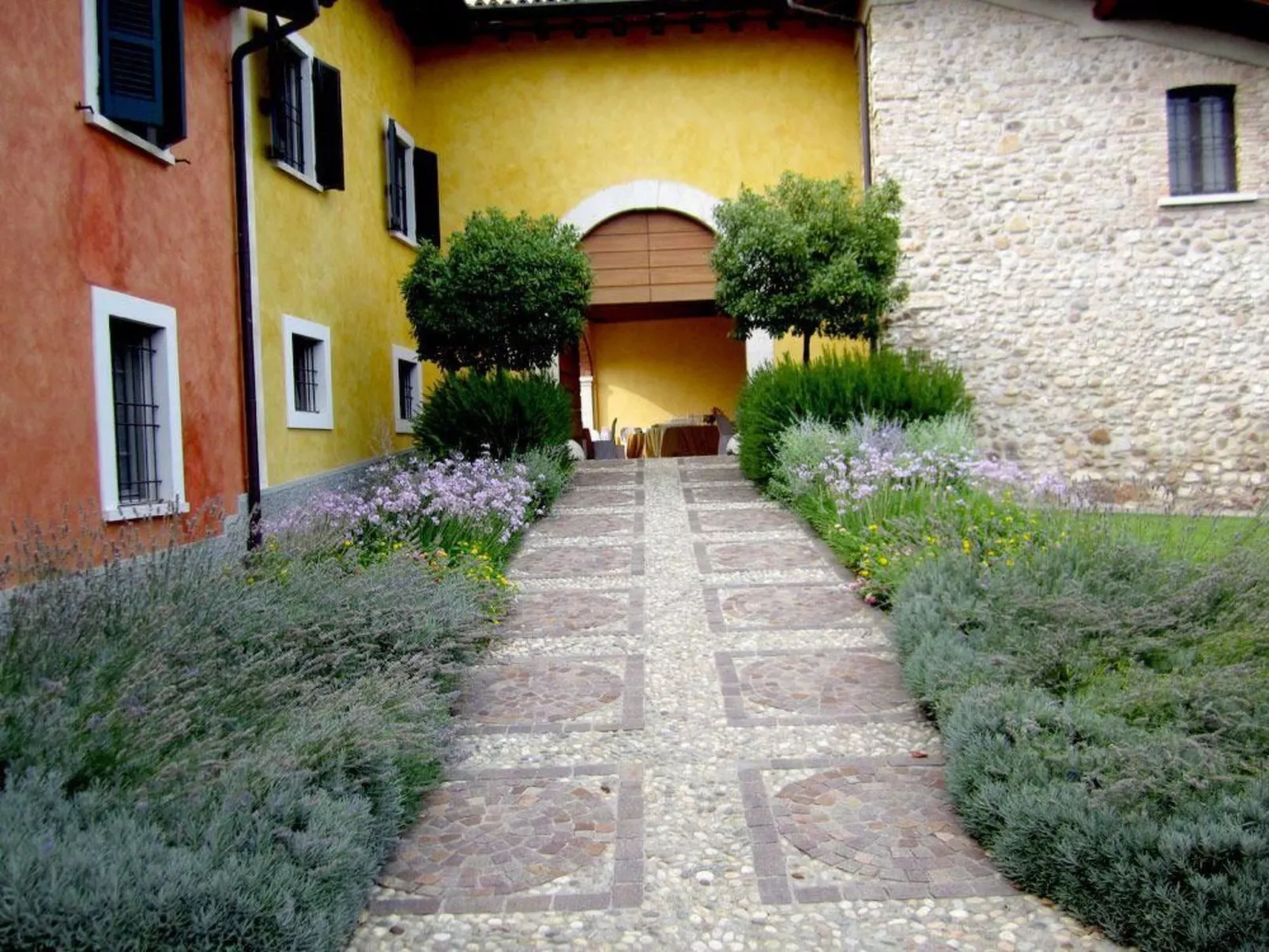 Flacher Hof-Draußen