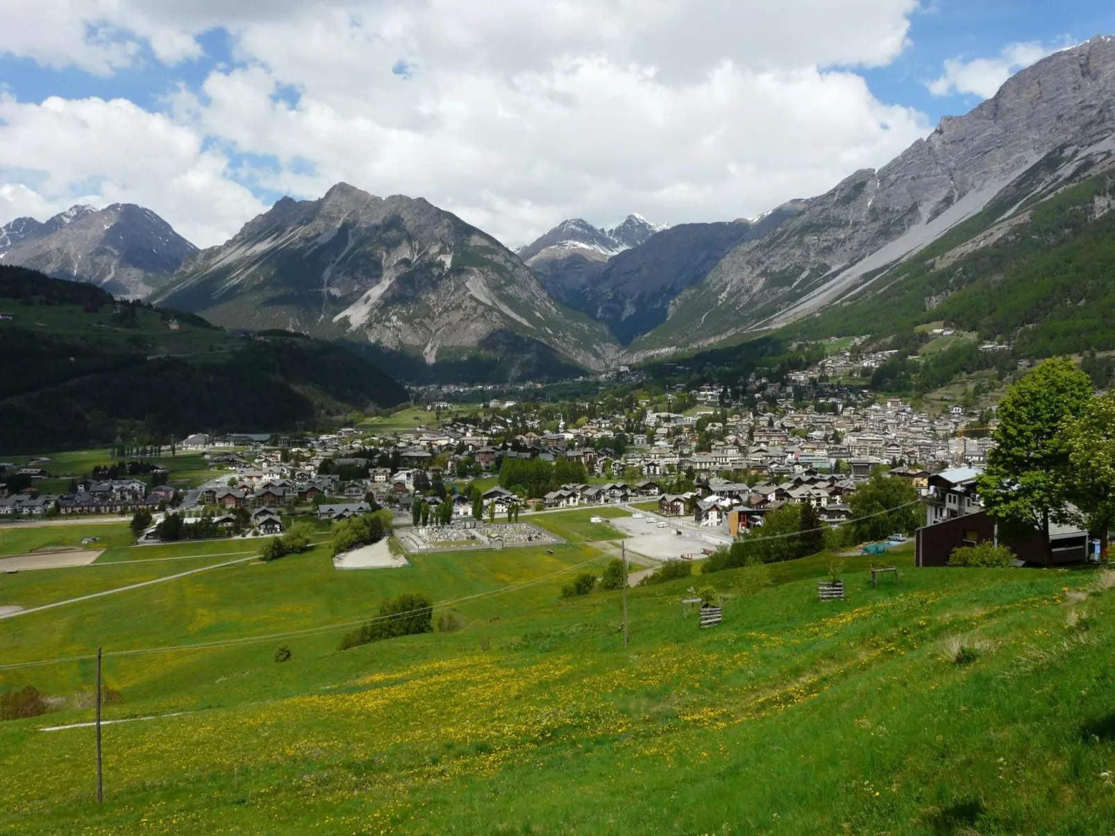 Wohnung 'Cornflower' mit privatem Balkon-Draußen