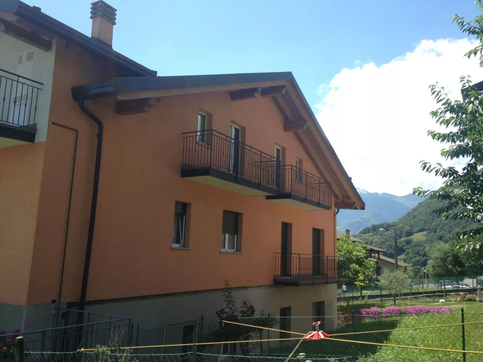 Wohnung "Spaziosa mansarda"-Draußen