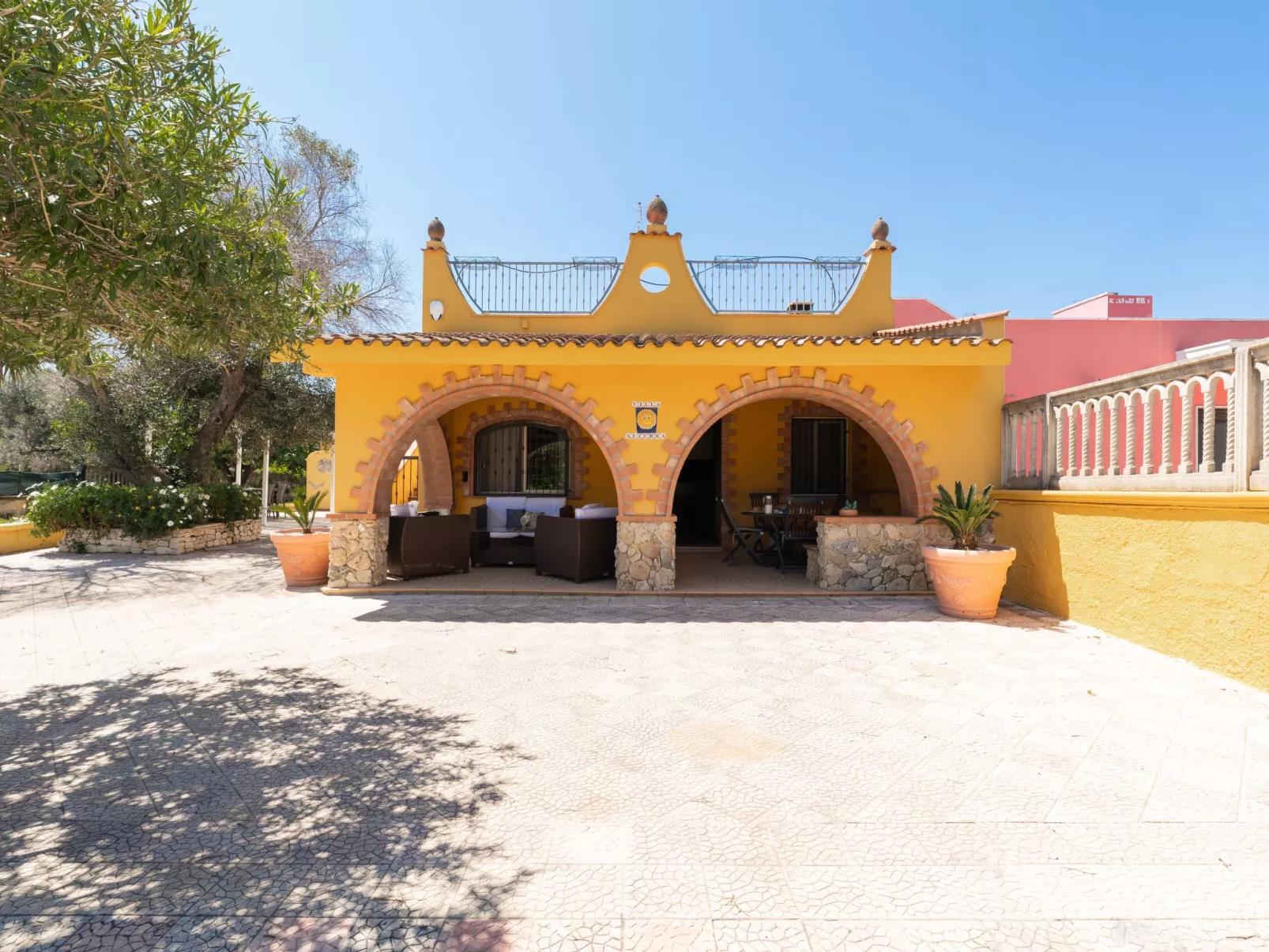 Villa Azzurra mit Pool - Draußen