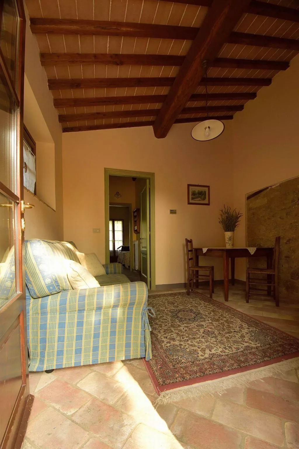 Wohnung 'Mascie rondini' mit Terrasse-Drinnen