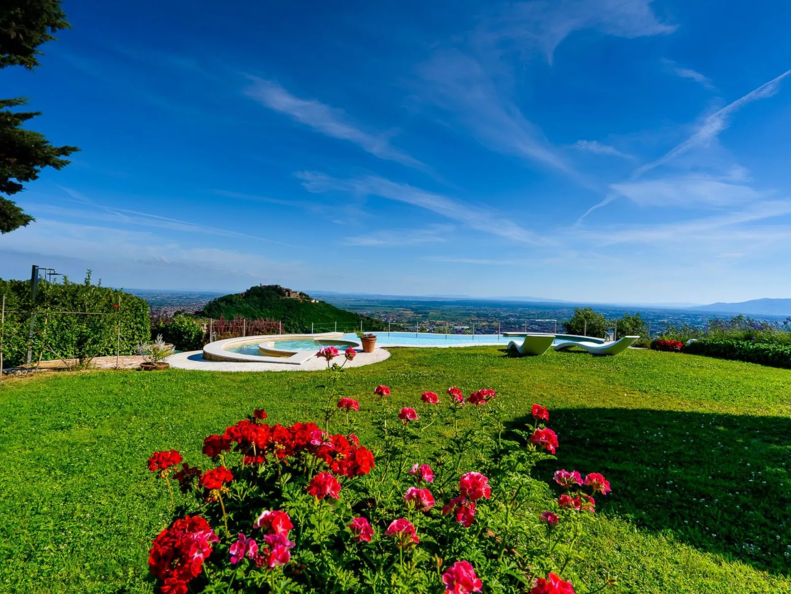 Für 10 Personen in Montecatini Tere, Toskana (Provinz Pistoia)-Image-tags.info