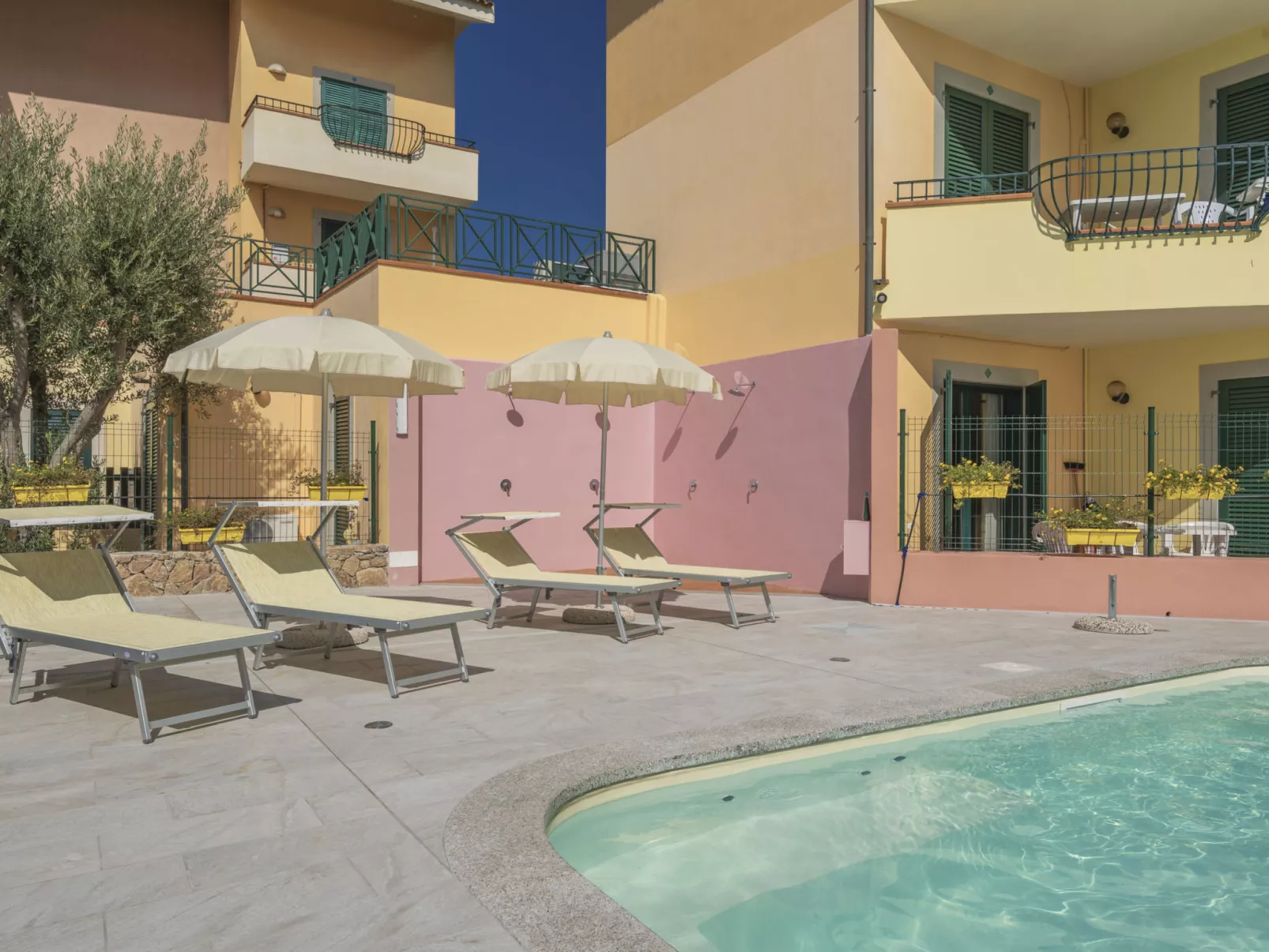 Wohnung 'Mirti Bianchi Santa Teresa-Draußen