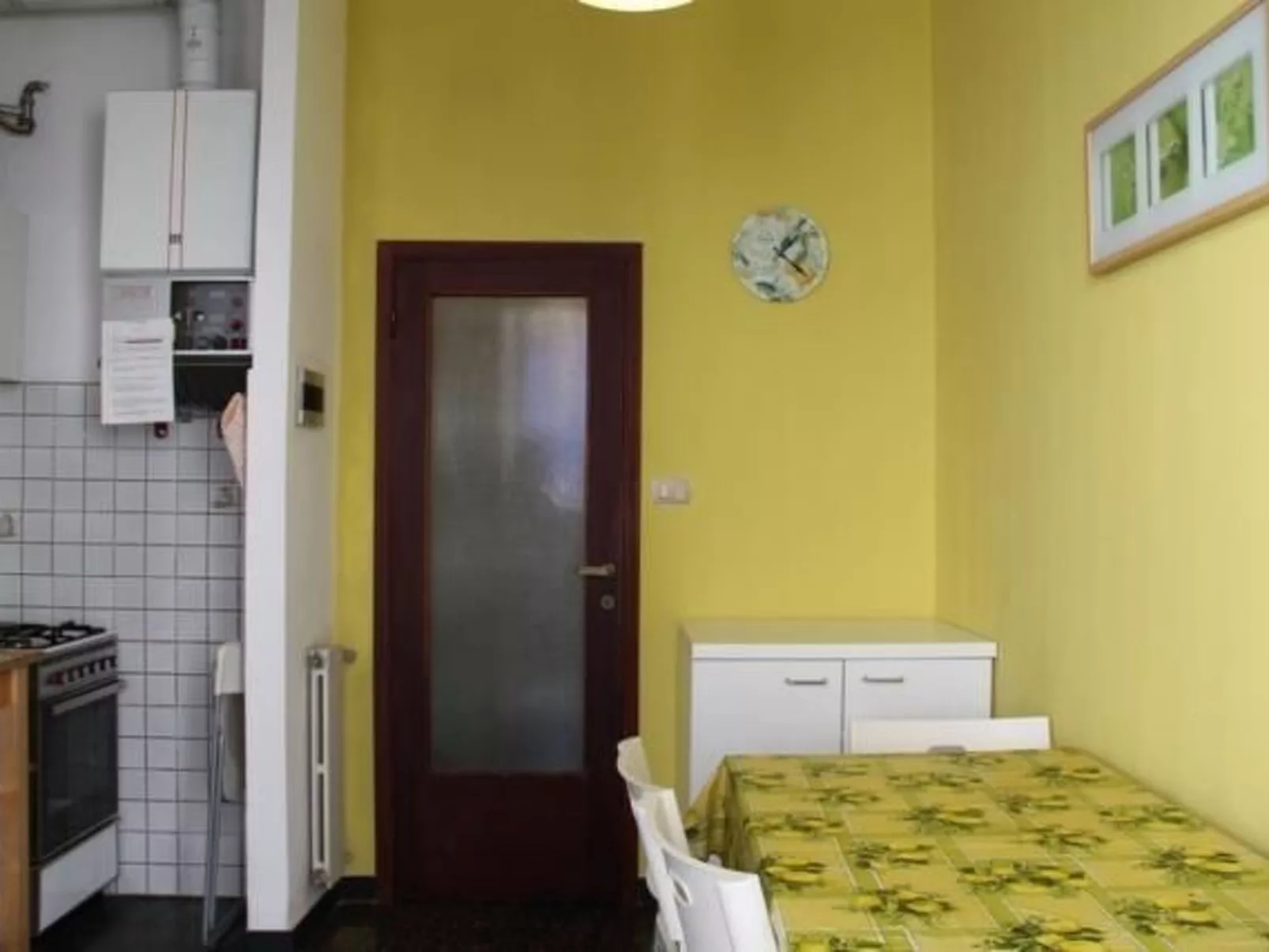 Wohnung mit Balkon-Drinnen