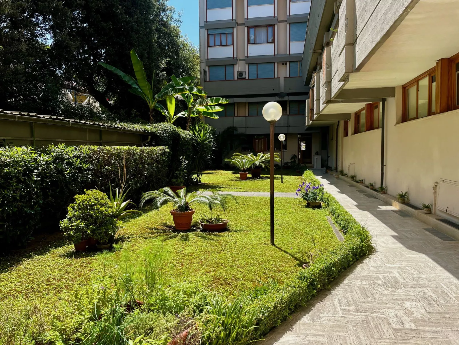 Lucevan le stelle von Holiday World-Outside