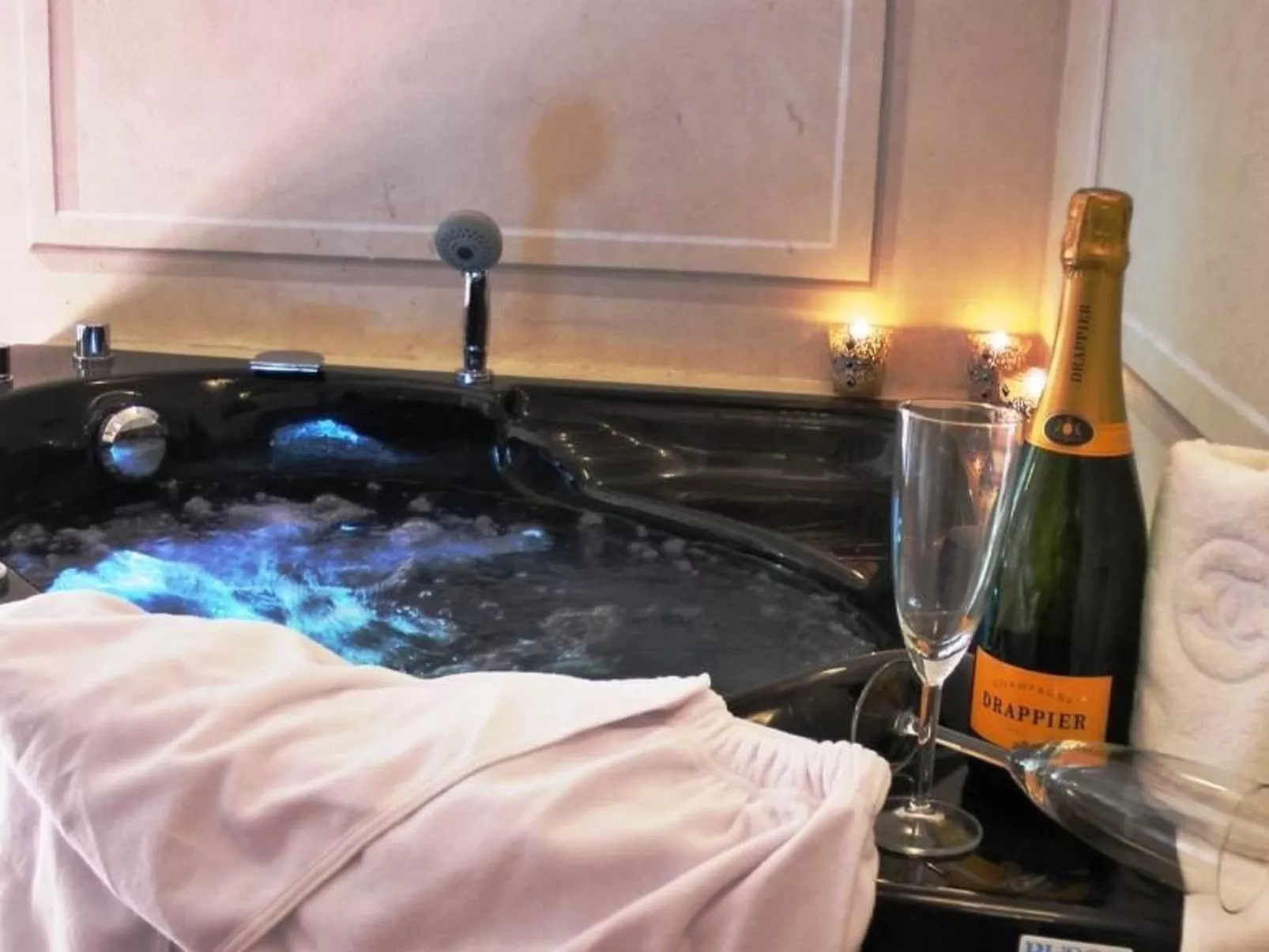 Stilvolle Wohnung mit Whirlpool in einem Renaissance-Palazzo mitten in Cortona-Inside