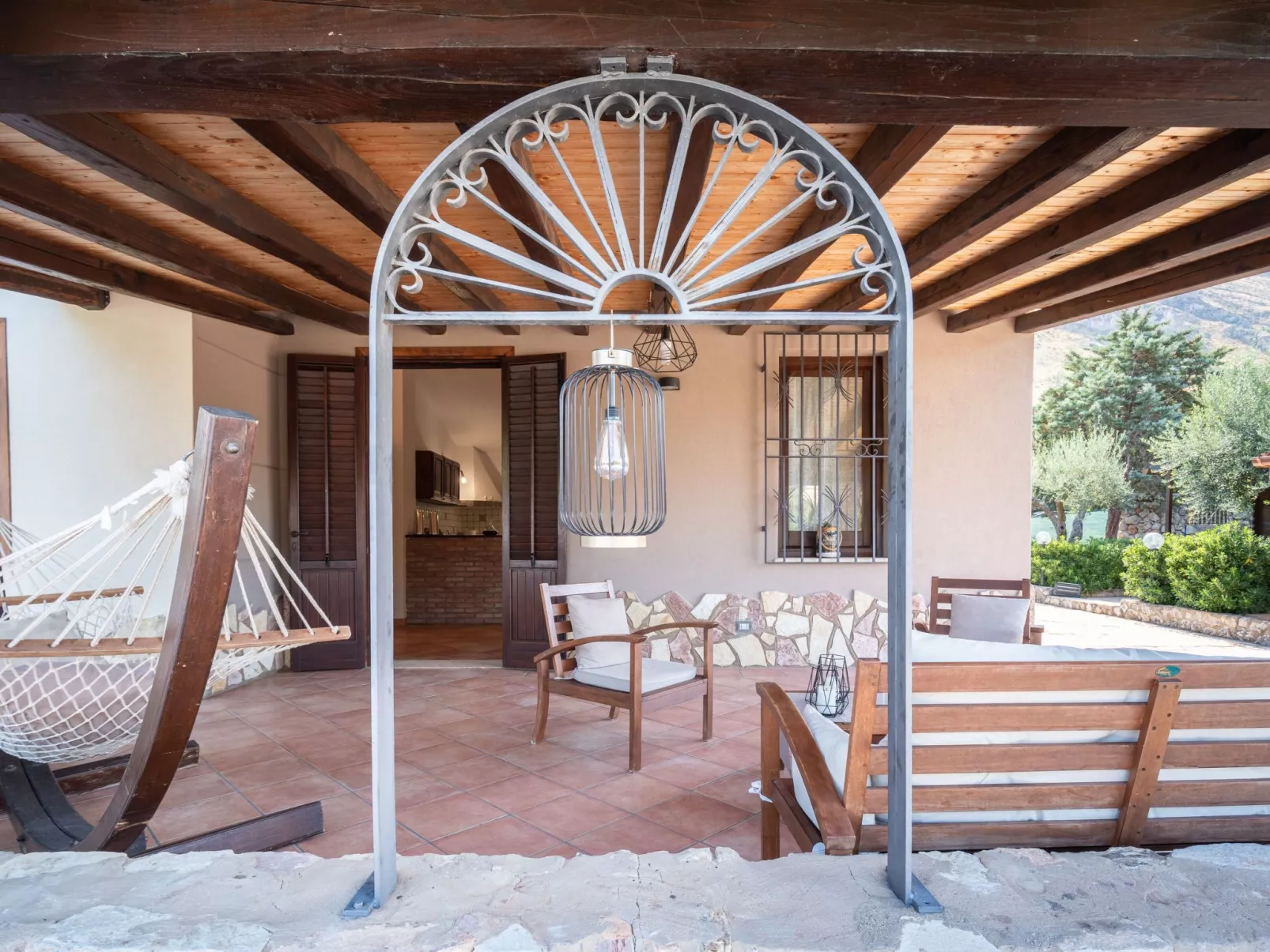 Ferienvilla "Nicole" mit Blick auf das Wasser-Outside