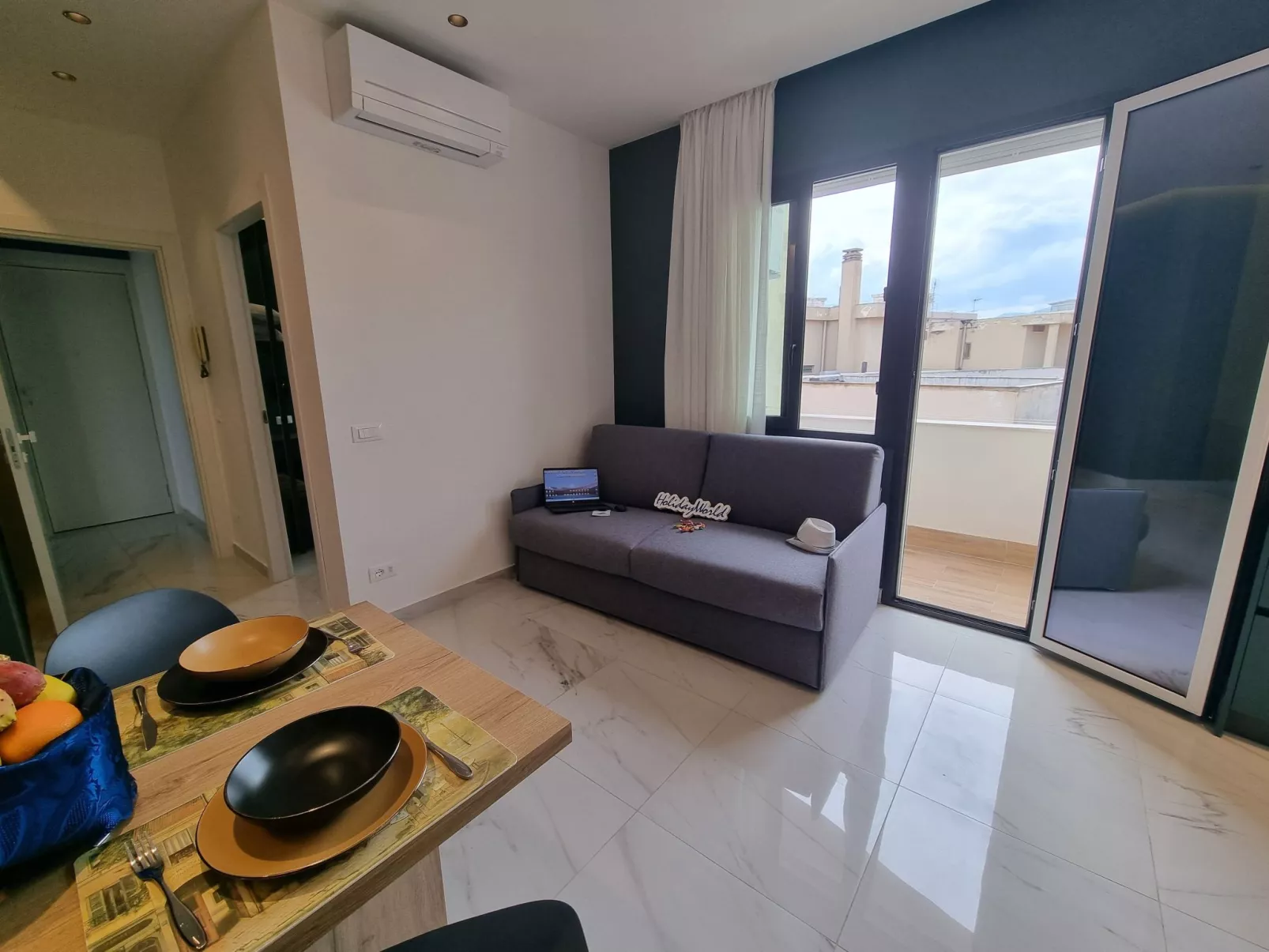 MaXelA Penthouse by Holiday World-Drinnen