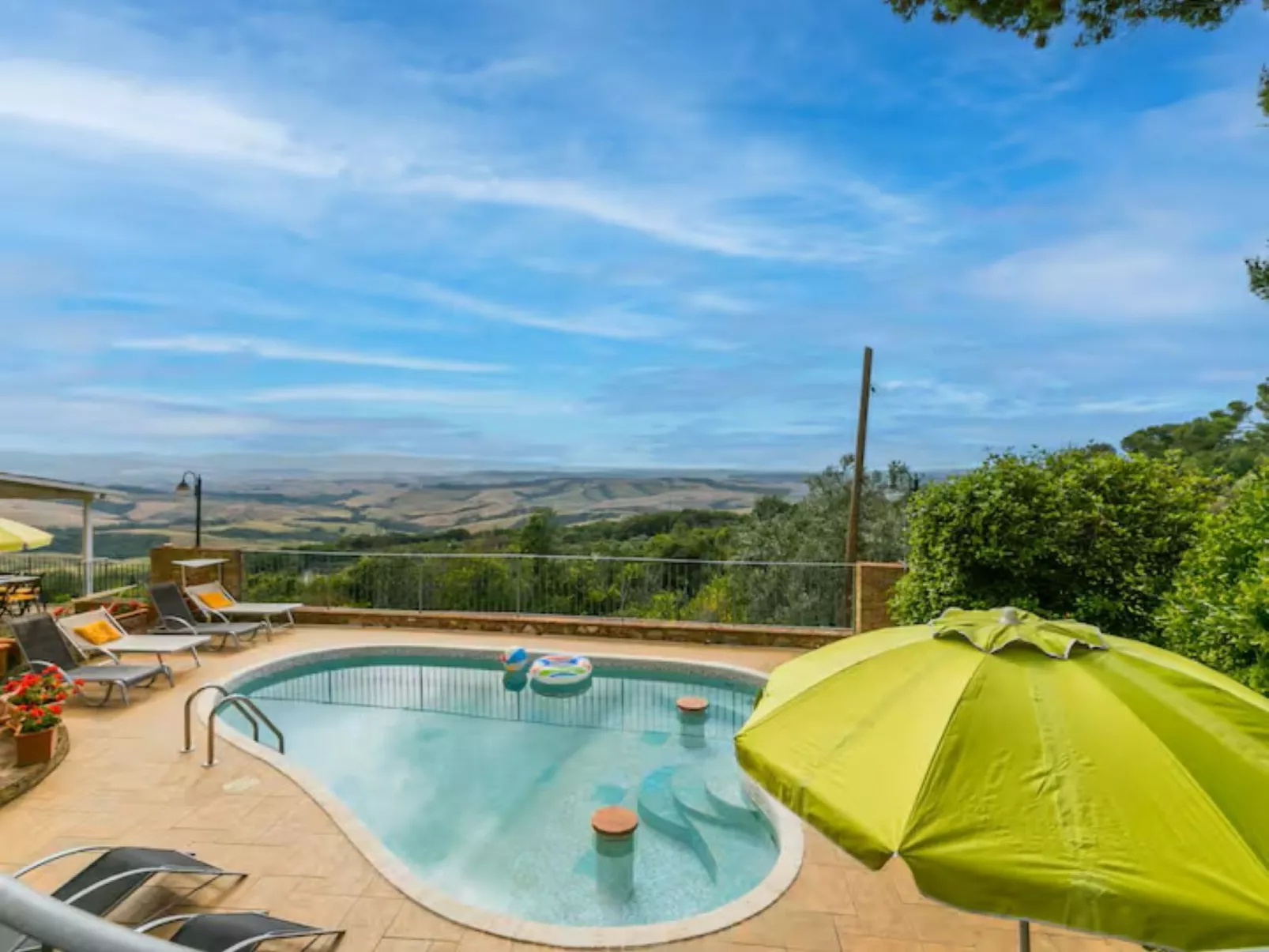 Zweizimmerwohnung mit Schwimmbad und Garten zur alleinigen Nutzung-Image-tags.info