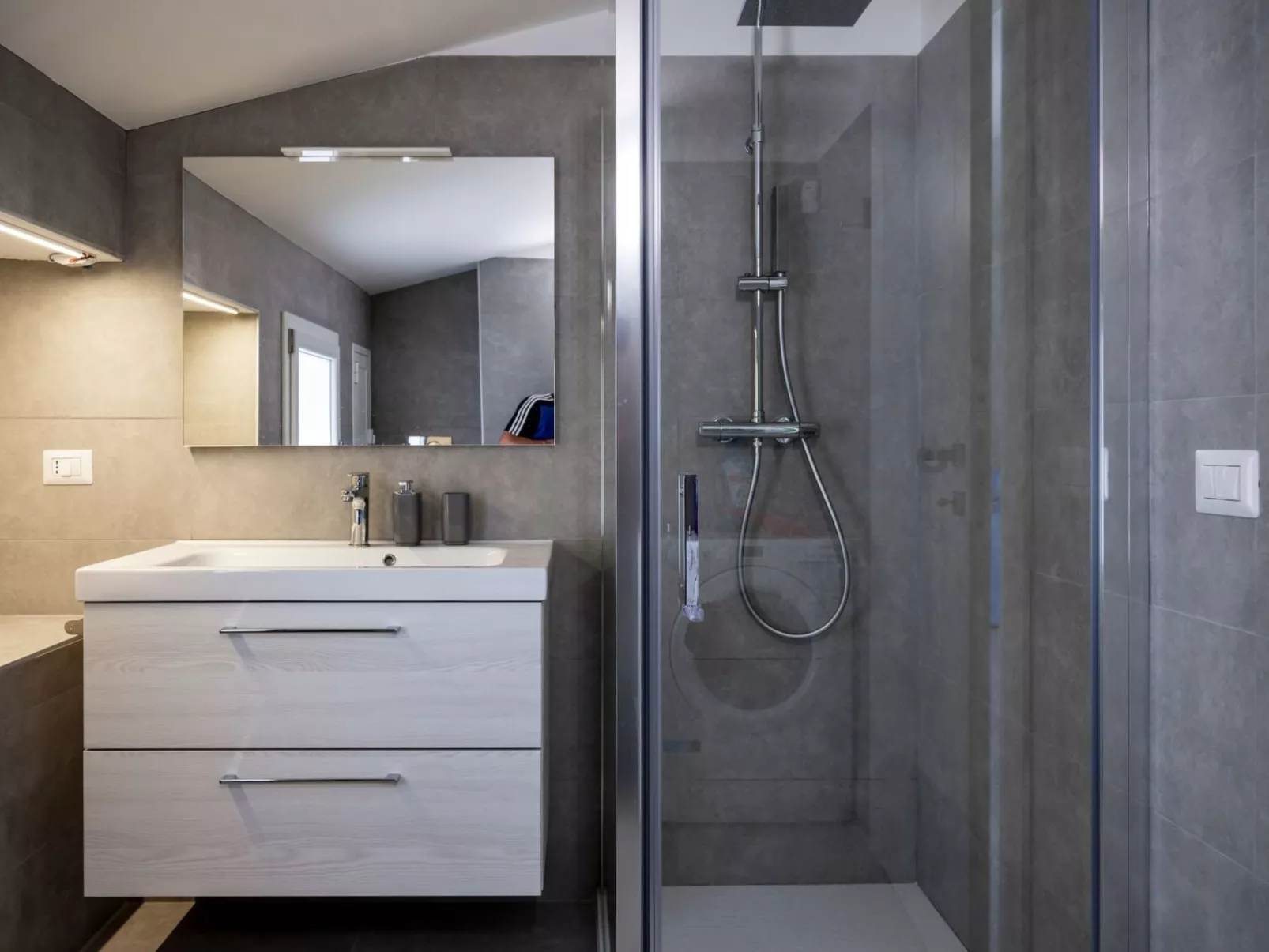 Für 10 Personen an der Küste Siziliens-Image-tags.info