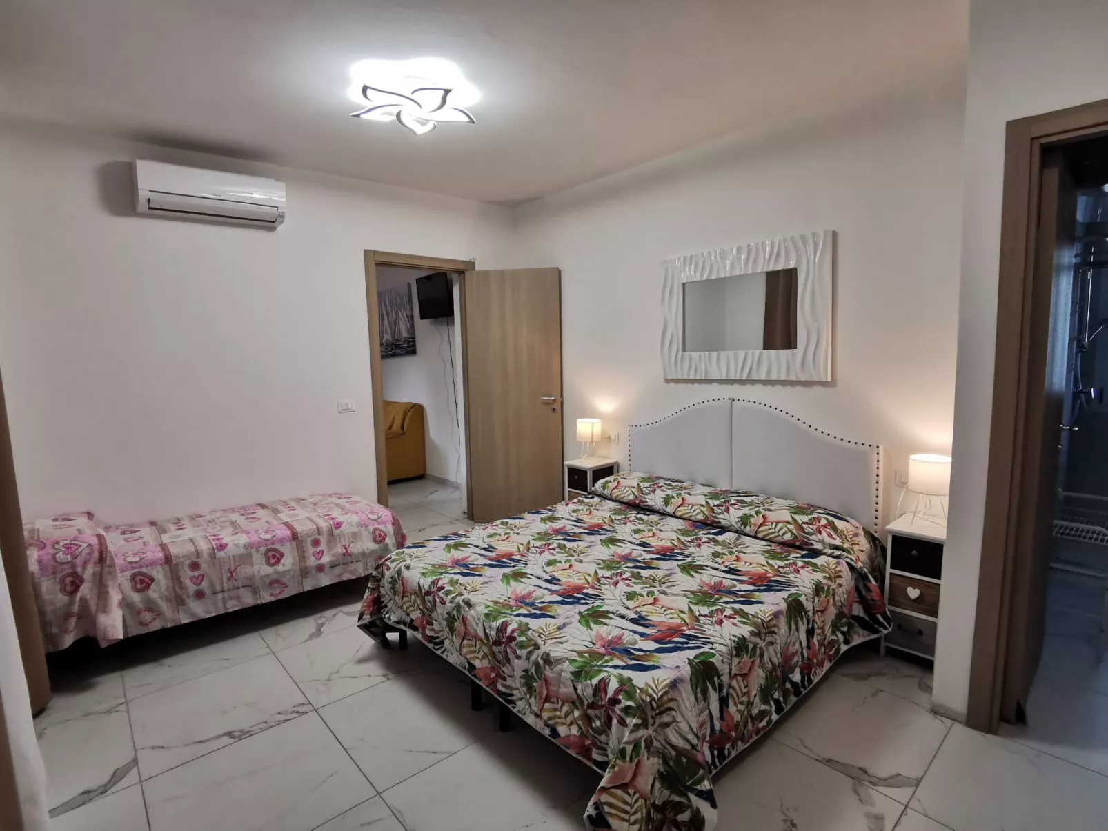 Saturno 100 bilocale-Drinnen