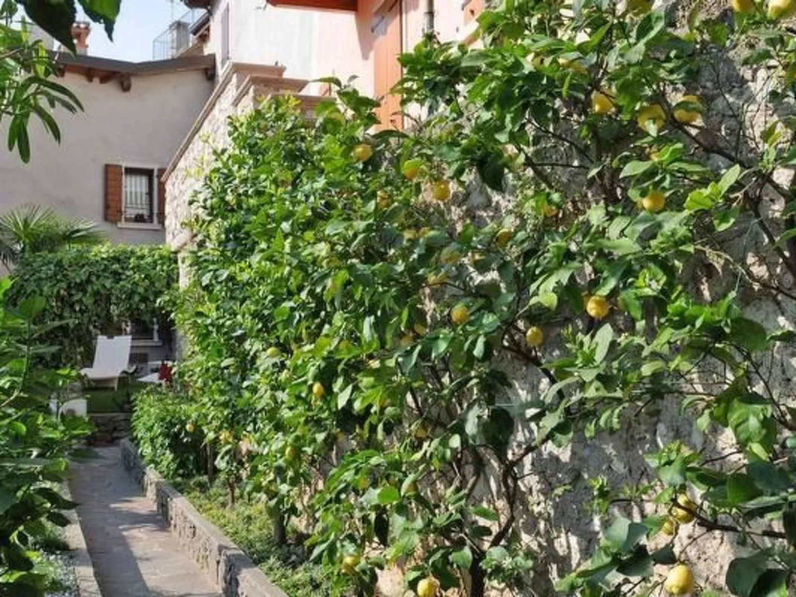 'La Casetta Limone-Outside