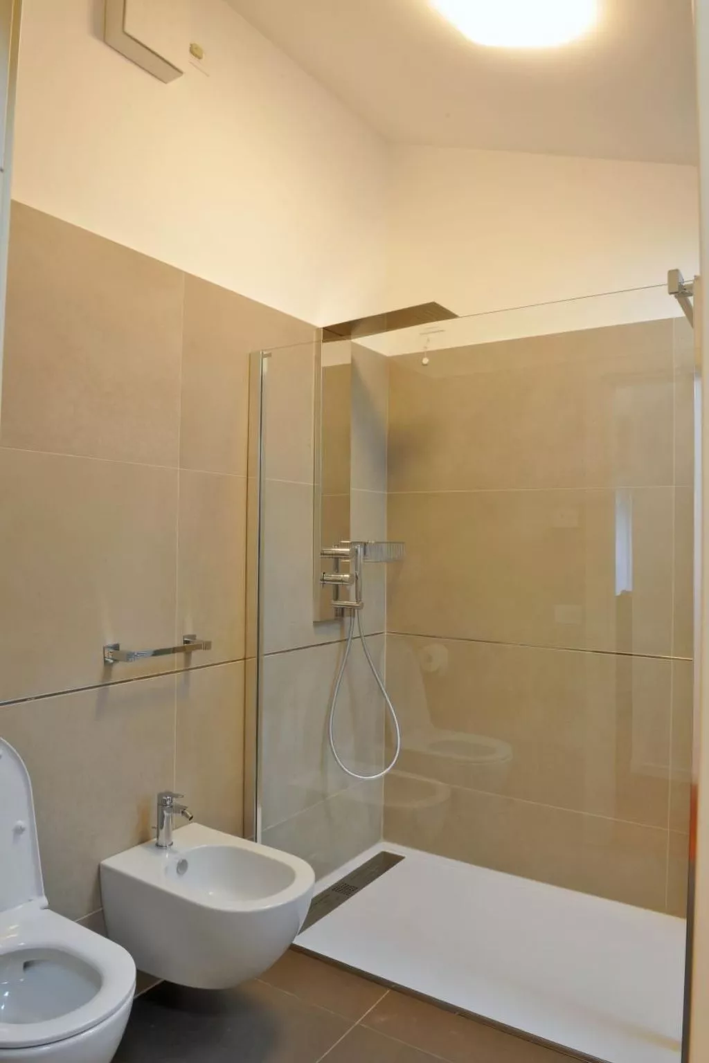 Große Wohnung in Limone Sul Garda mit Terrasse und Garten und Nah am Strand-Inside