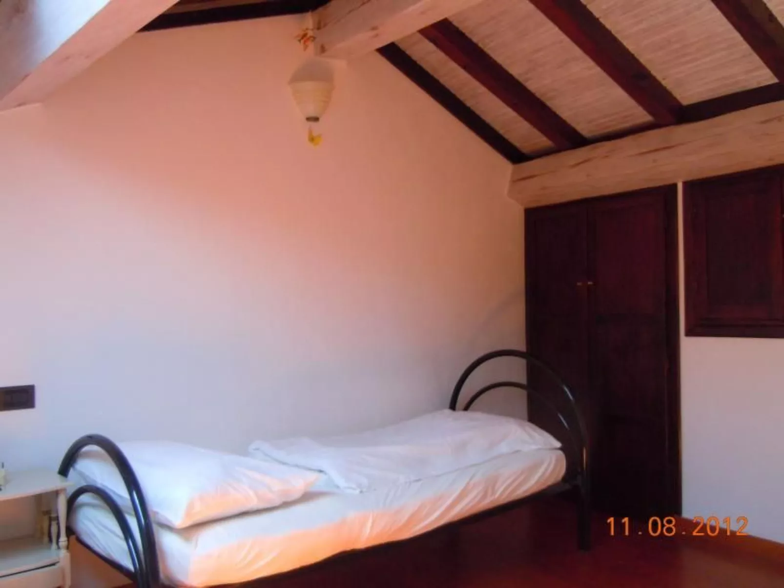 Schönes Ferienhaus mit Garten und Whirlpool-Drinnen