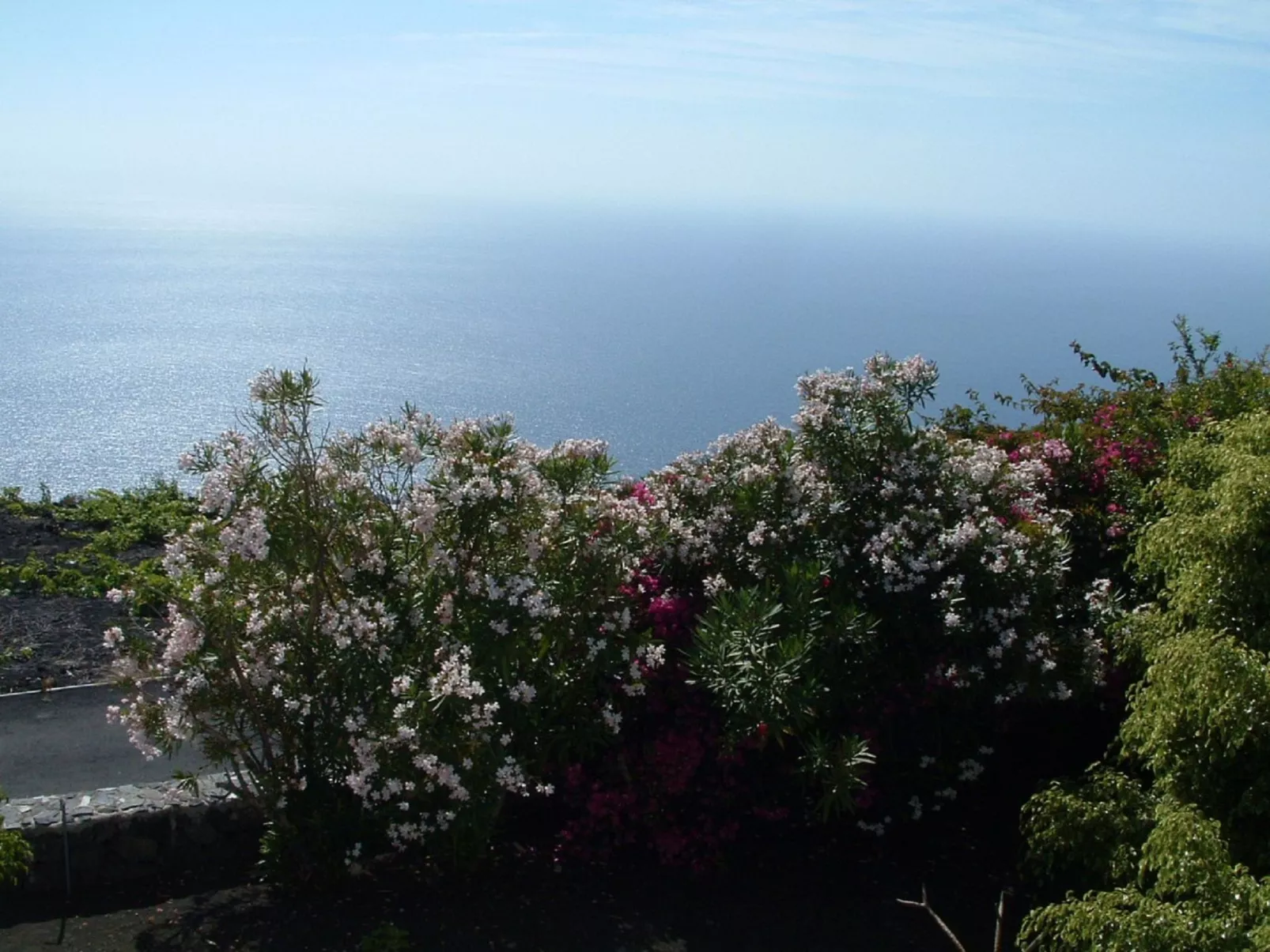 Mit Garten und wunderbarer Aussicht-Outside