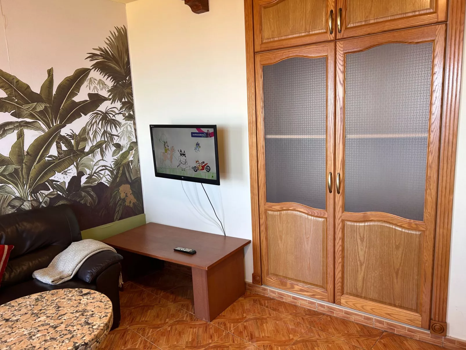 Apartment mit Balkon und Meerblick-Drinnen