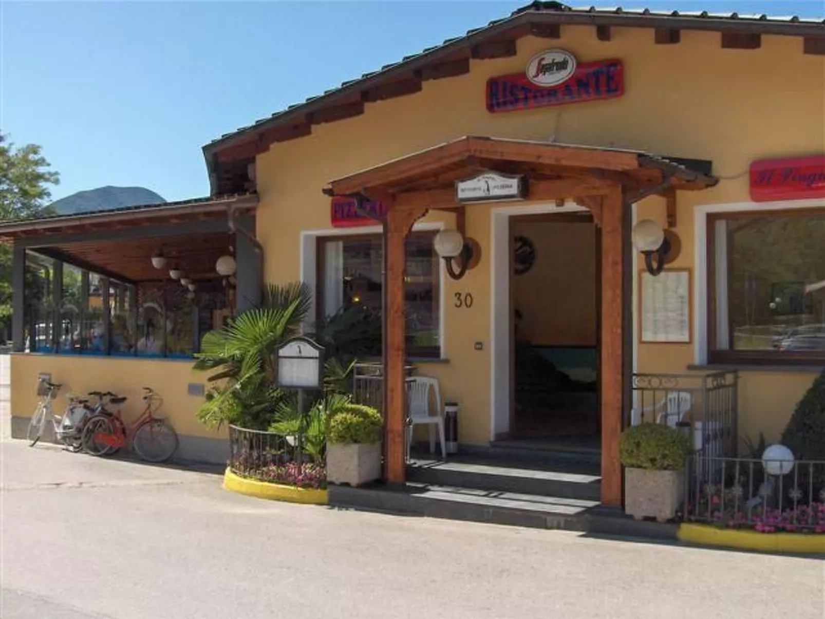 Mobilheim am Luganer See Porlezza-Draußen