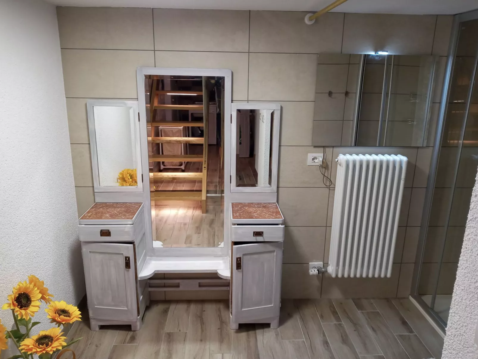 Freistehendes Haus mit eingezäuntem Privatgarten-Inside