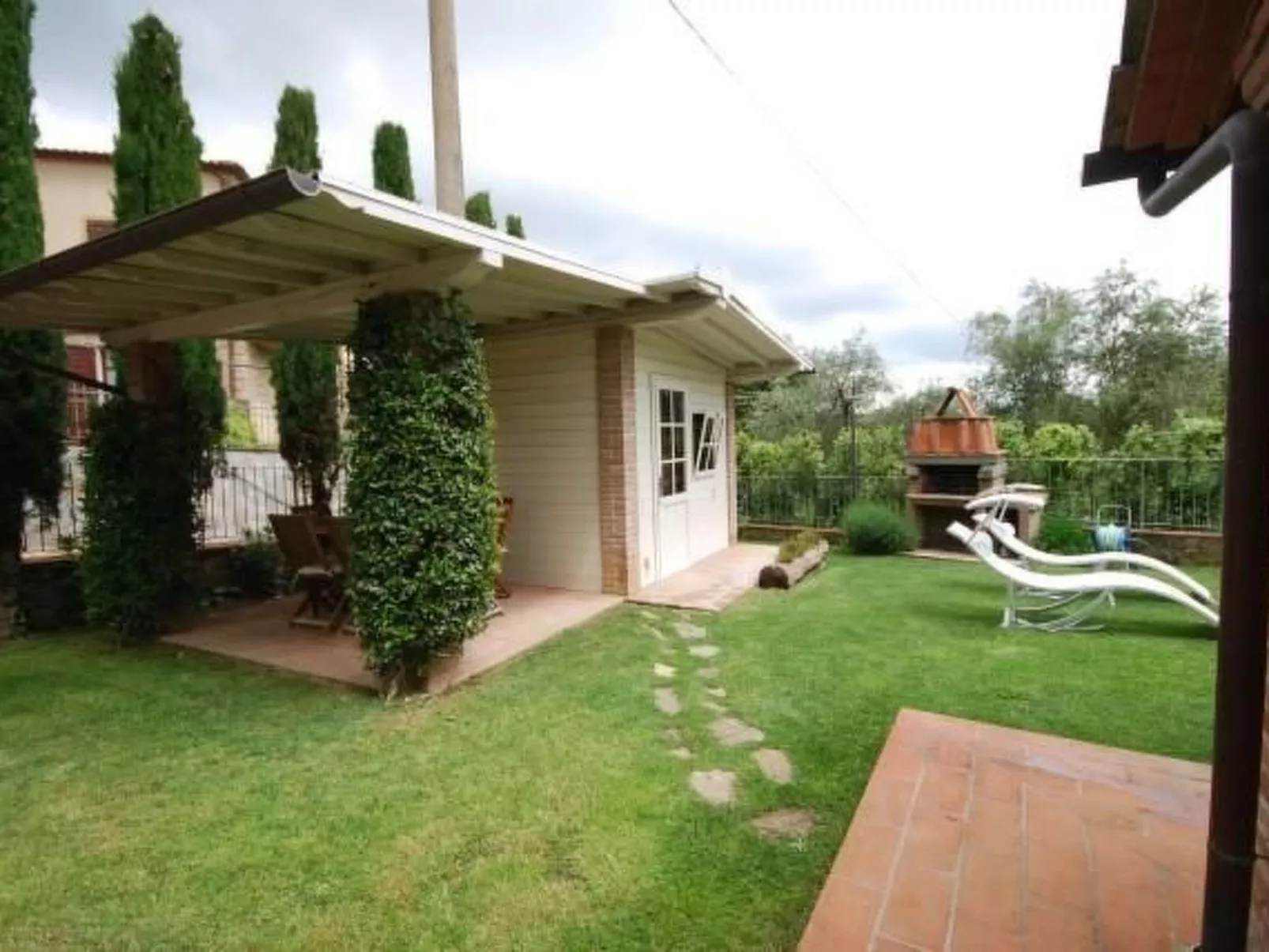 Gemütliches Ferienhaus mit Privatem Pool-Outside