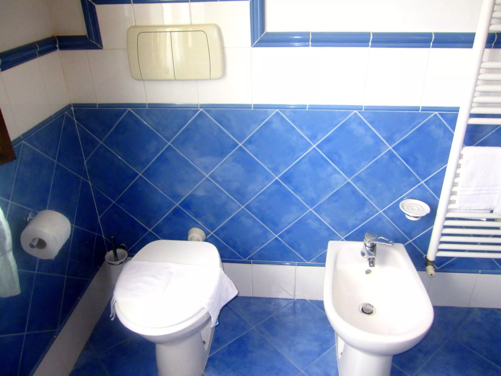 Anwesen mit Gemeinschaftspool-Image-tags.info