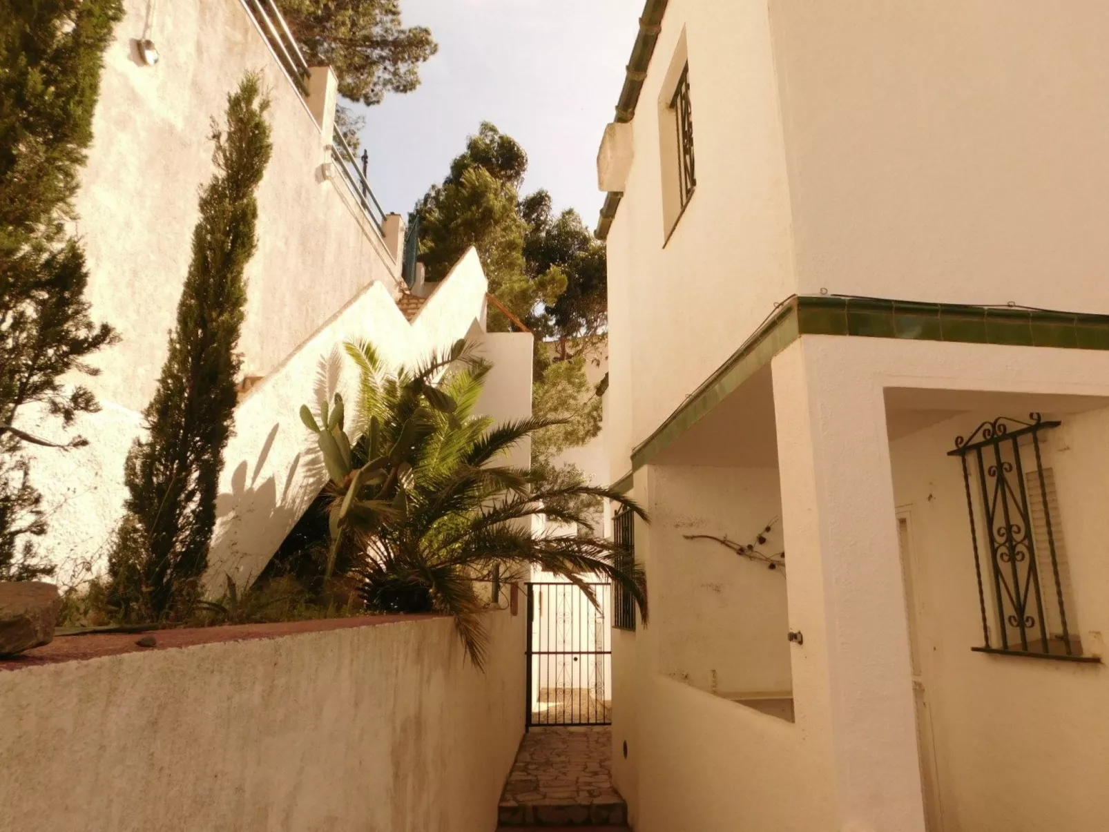 Renoviertes Ferienhaus in Roses mit Terrasse-Image-tags.info