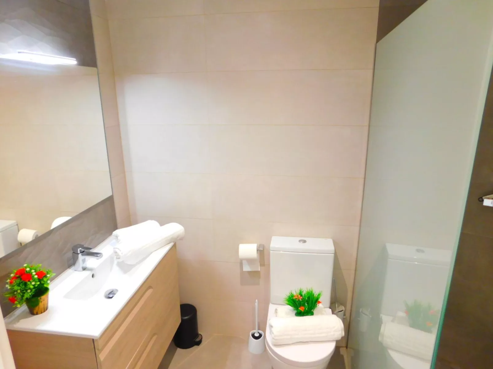 Appartement in Roses mit Großer Terrasse und Meerblick-Image-tags.info