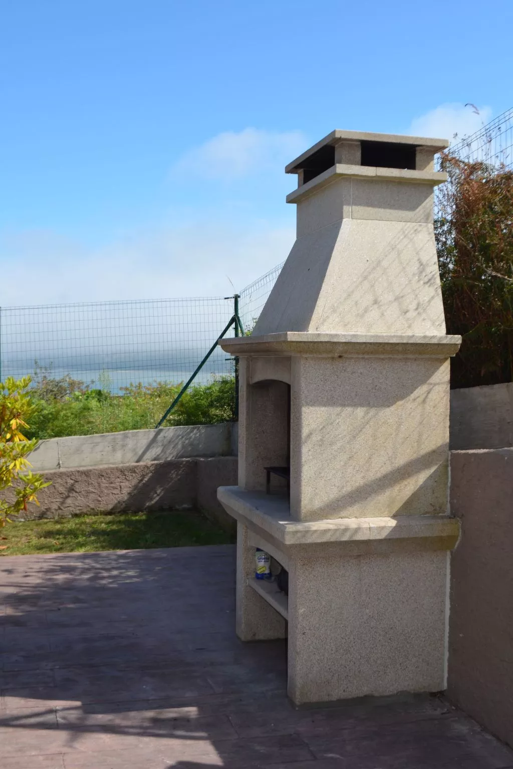 In Outes mit Sonniger Terrasse und Meerblick-Outside