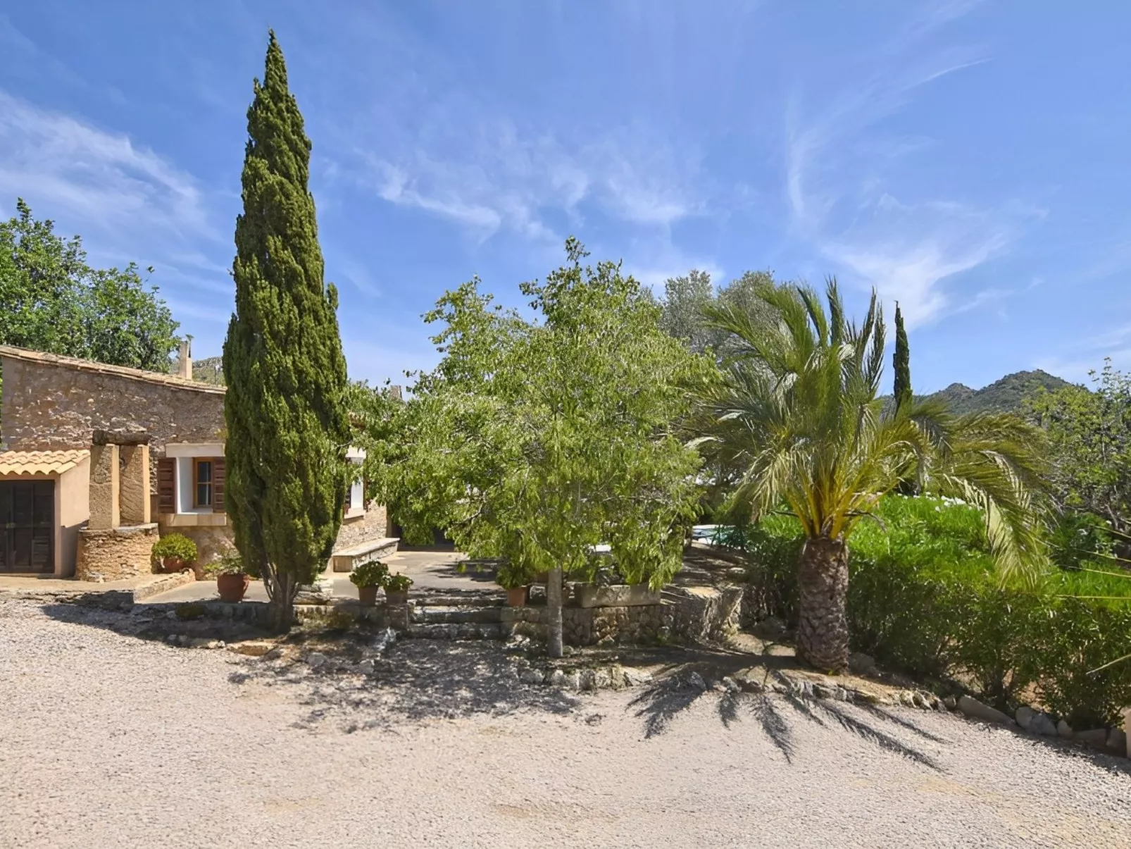 Finca mit Bergblick, Schwimmbad und Klimaanlage.-Draußen