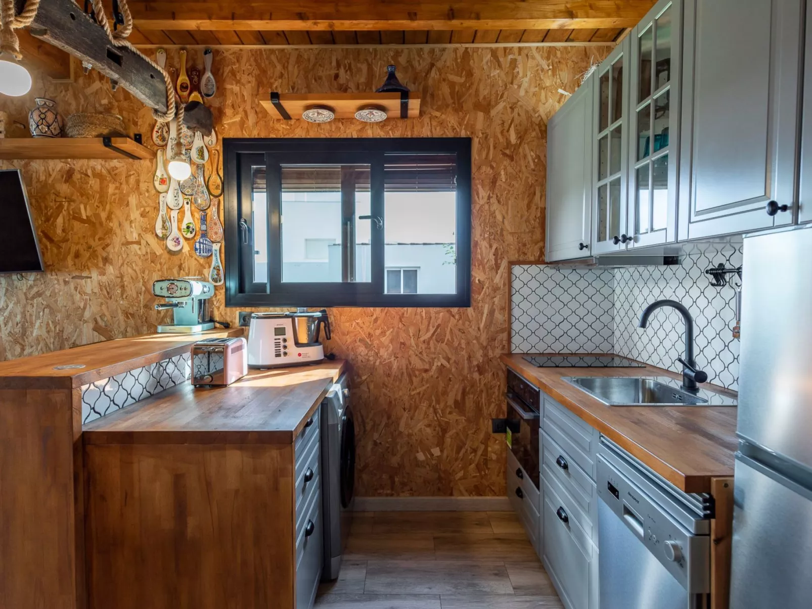 Chalet "Casita de Madera-Image-tags.info