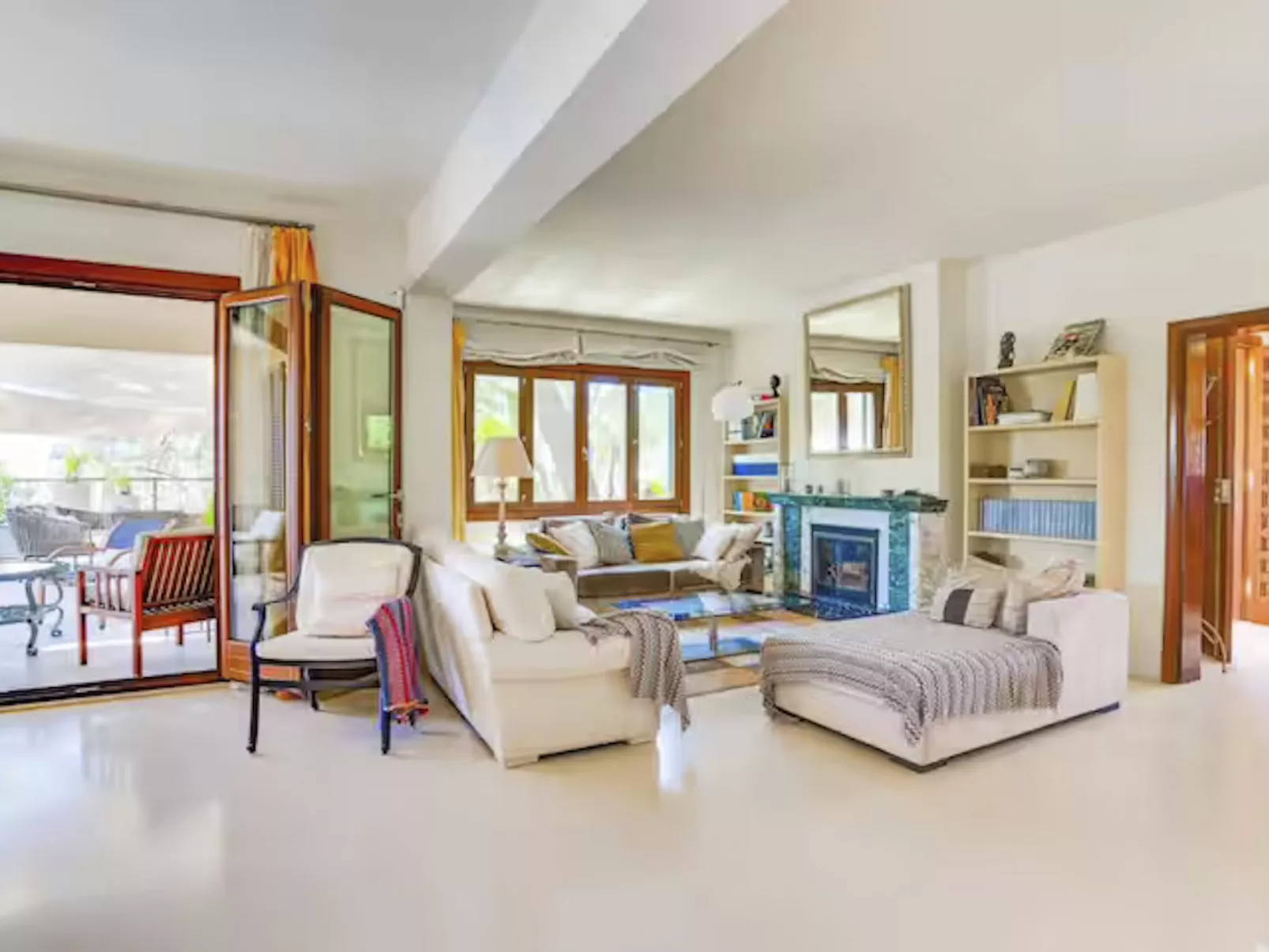 Villa mit Pool in Cala Estancia, nahe Palma-Inside