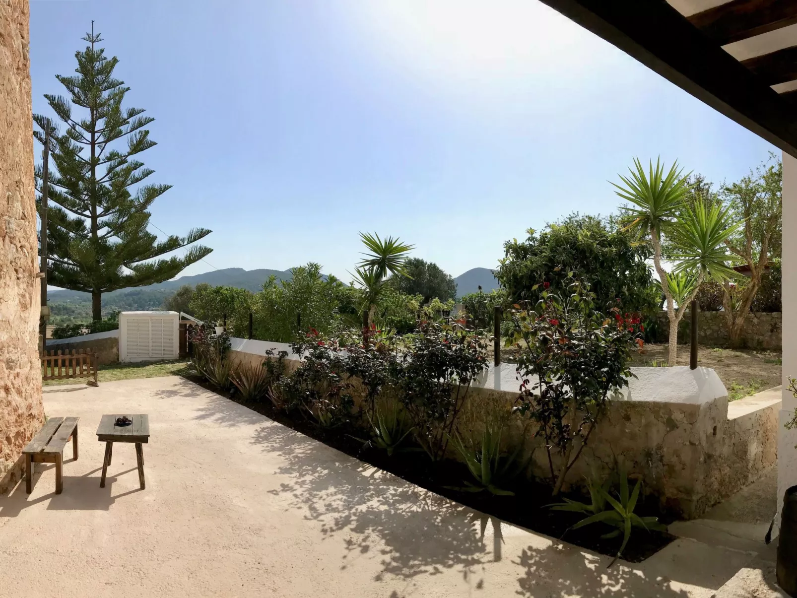 Villa El Palau-Image-tags.info