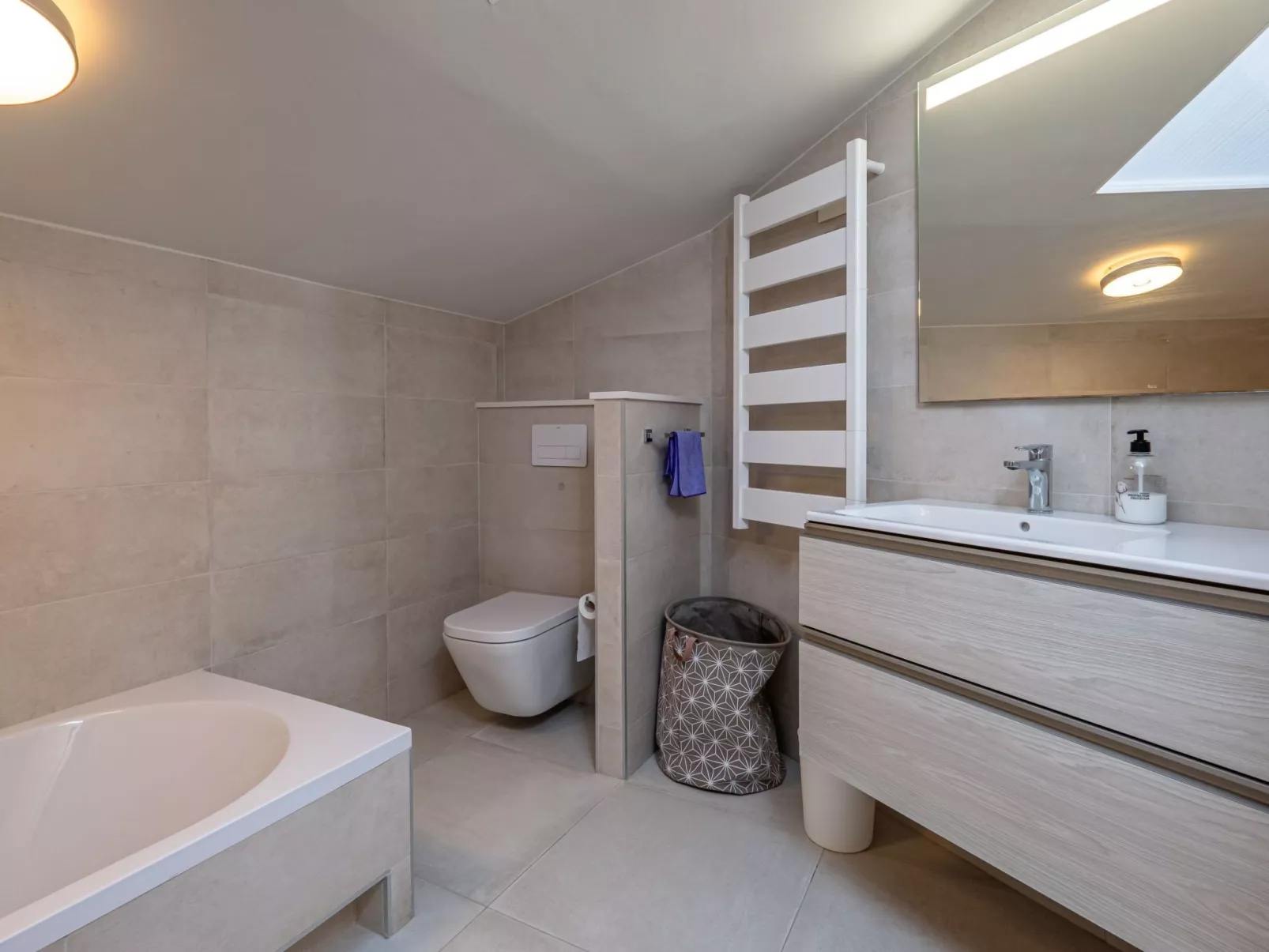 Costabravaforrent Marina, schöne Wohnung in erster Meereslinie-Dedans