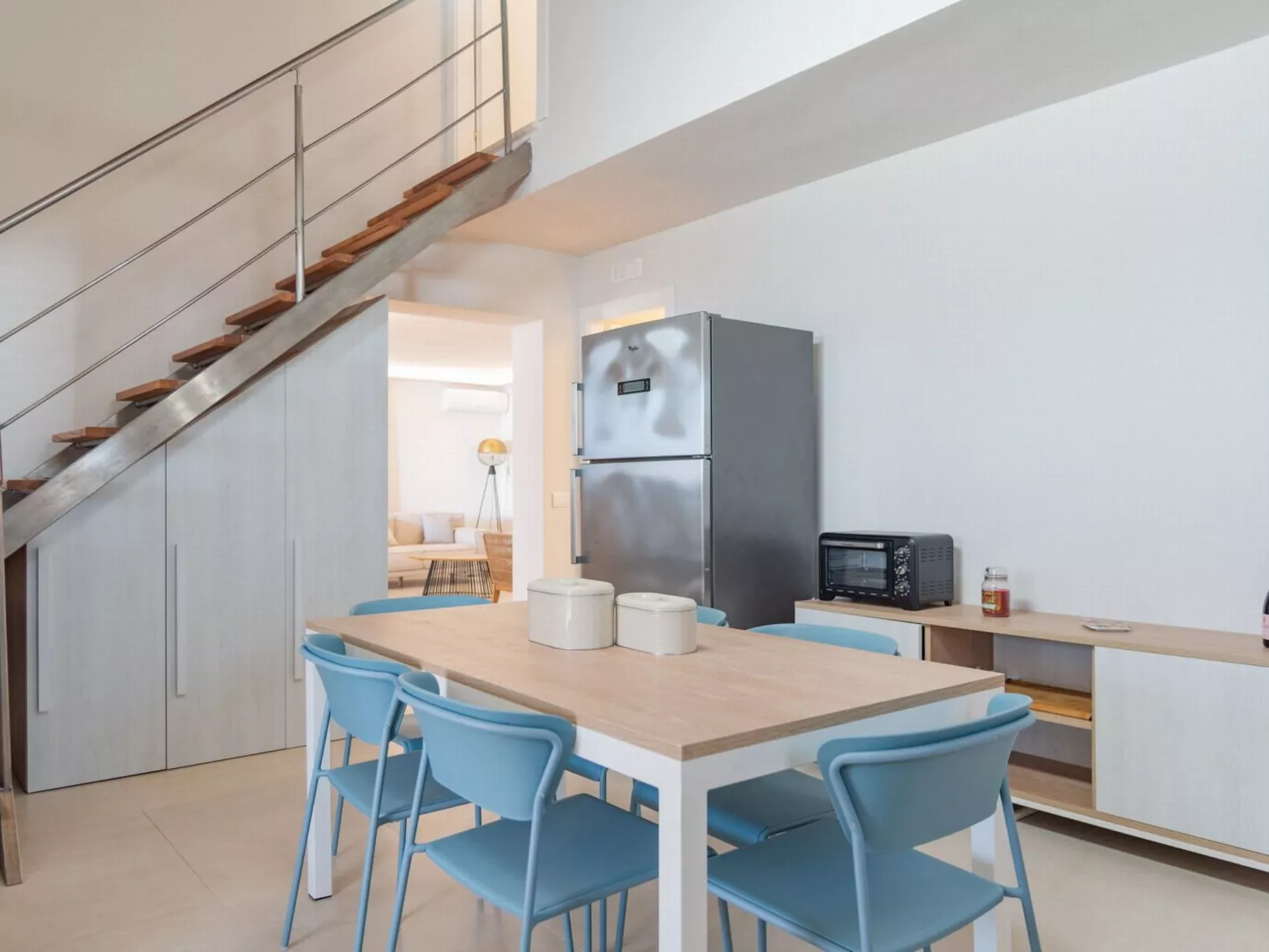 Komfortable und moderne Villa am Strand-Image-tags.info