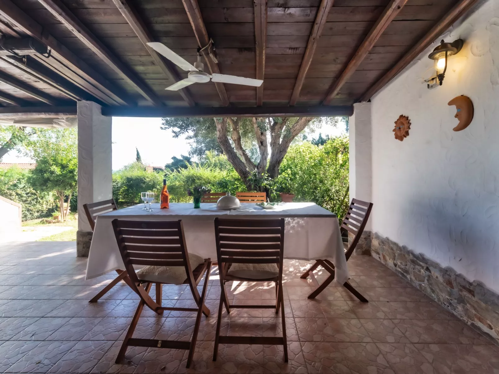 Haus in Costa Rei mit Terrasse, Garten und Grill-Dehors