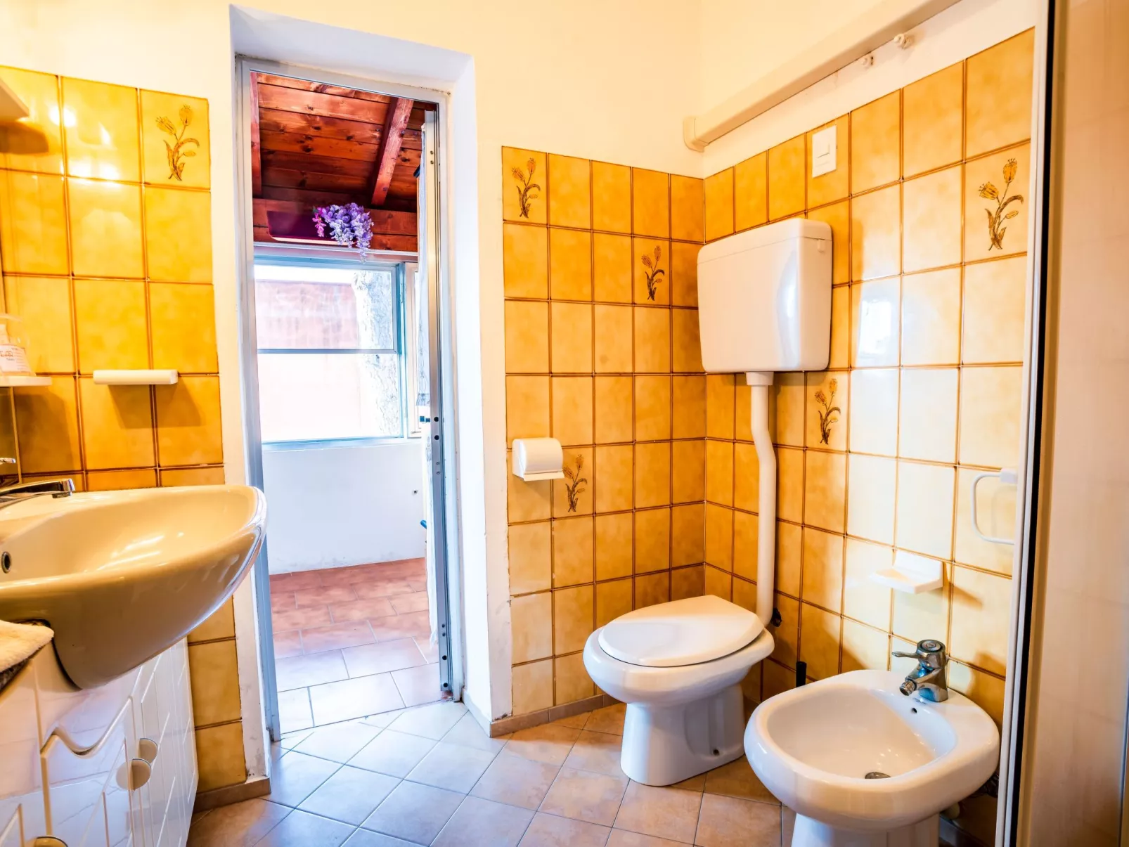 SABRINA 11/B-Image-tags.info