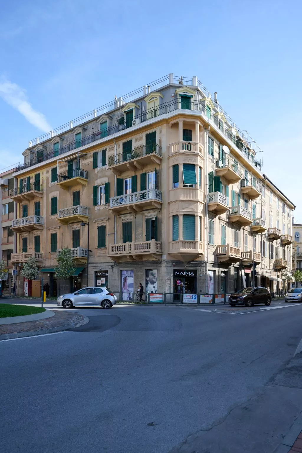 Flache Sonne-Outside