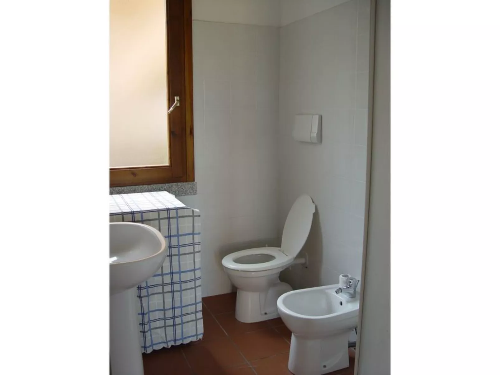 Dreizimmerwohnung mit Panoramablick in Costa Paradiso-Image-tags.info