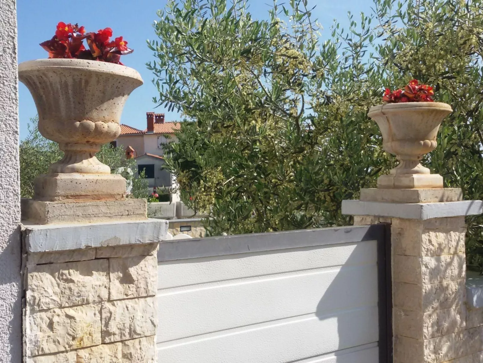 Direkt am Meer liegendes Apartment mit Garten-Dehors