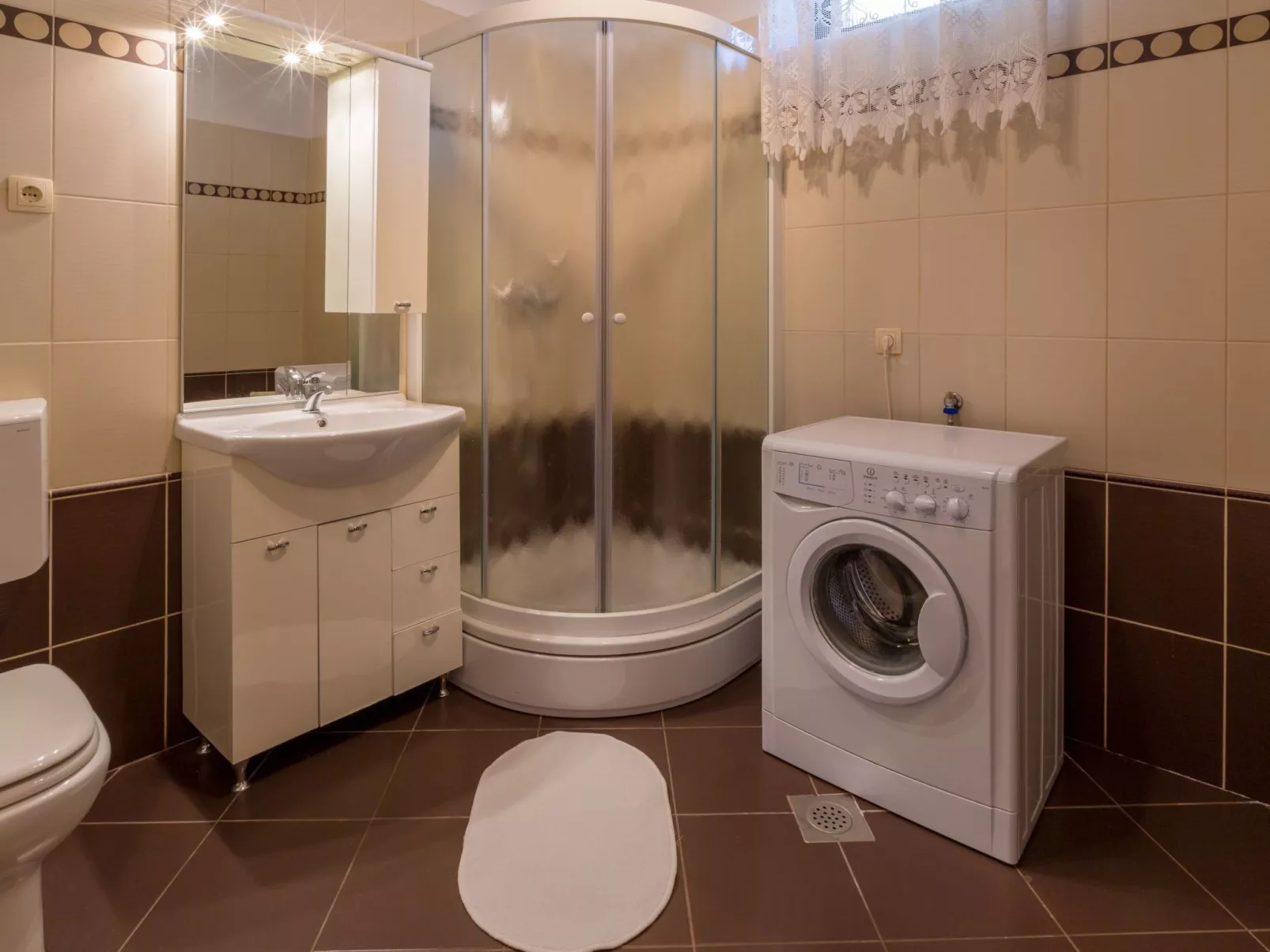 Schönes Appartement mit Terrasse-Inside