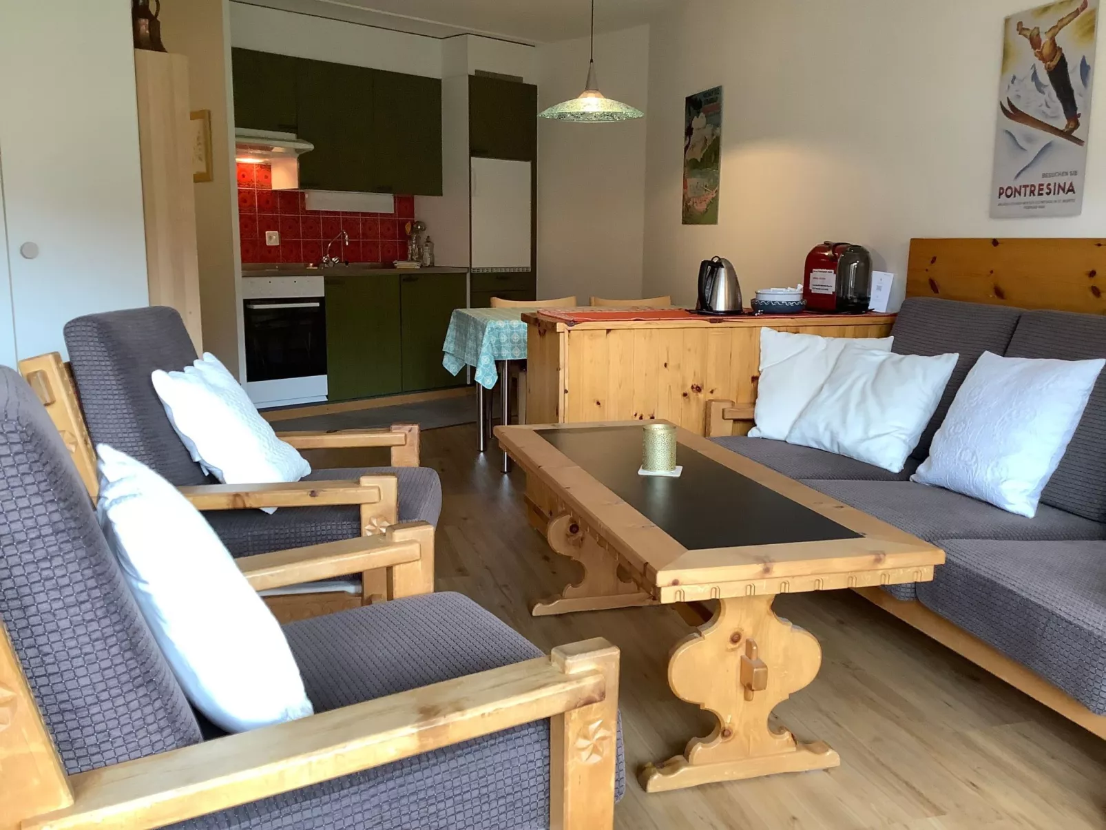 Chesa Azalea 2-Inside