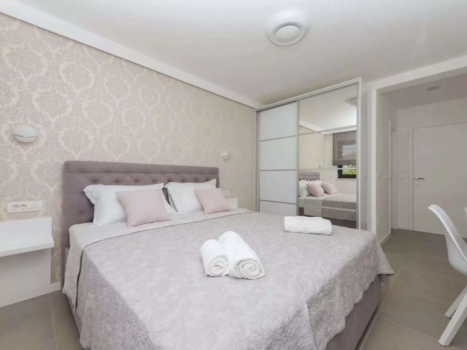 Villa VID-Image-tags.info