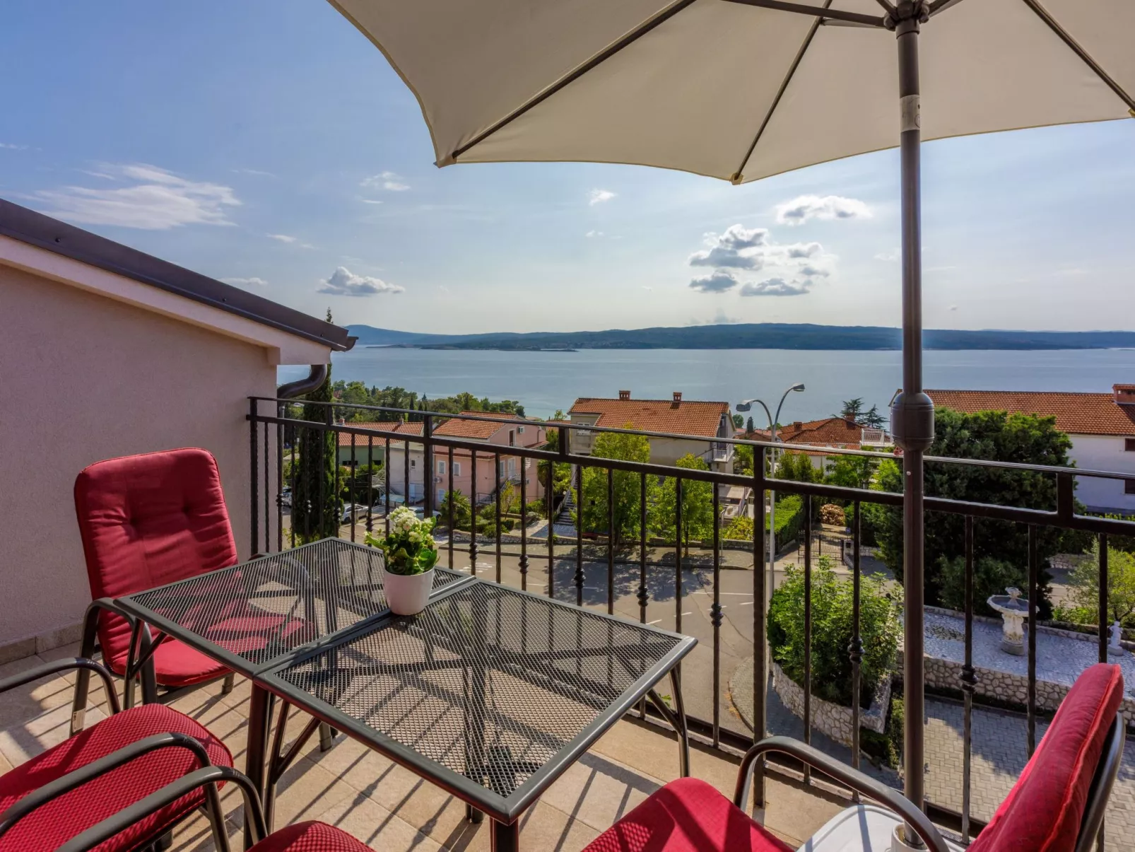 Wohnung mit Panoramablick aufs Meer-Draußen