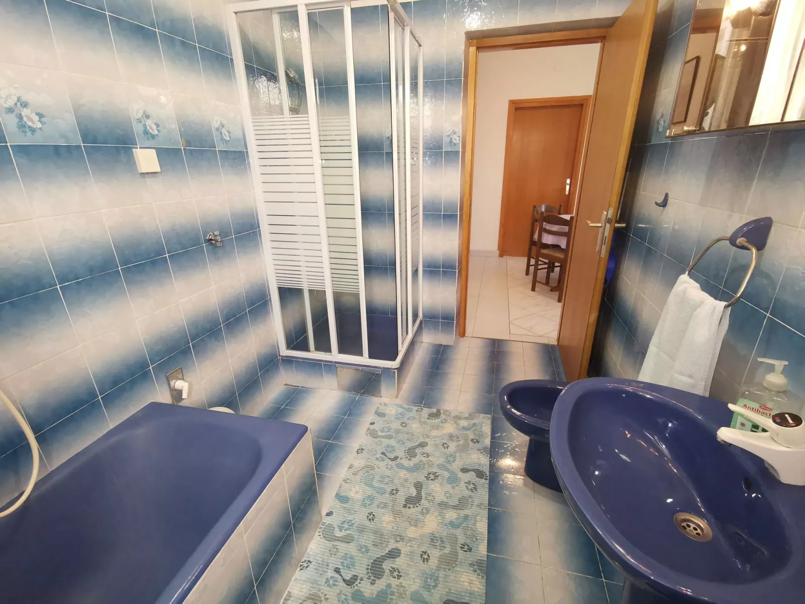 Wohnung für 4 Personen mit Balkon-Dedans