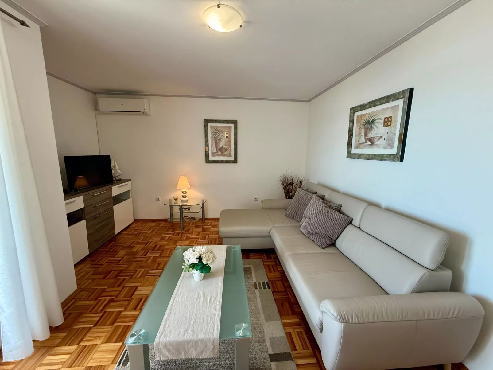 Apartment Minea-Drinnen