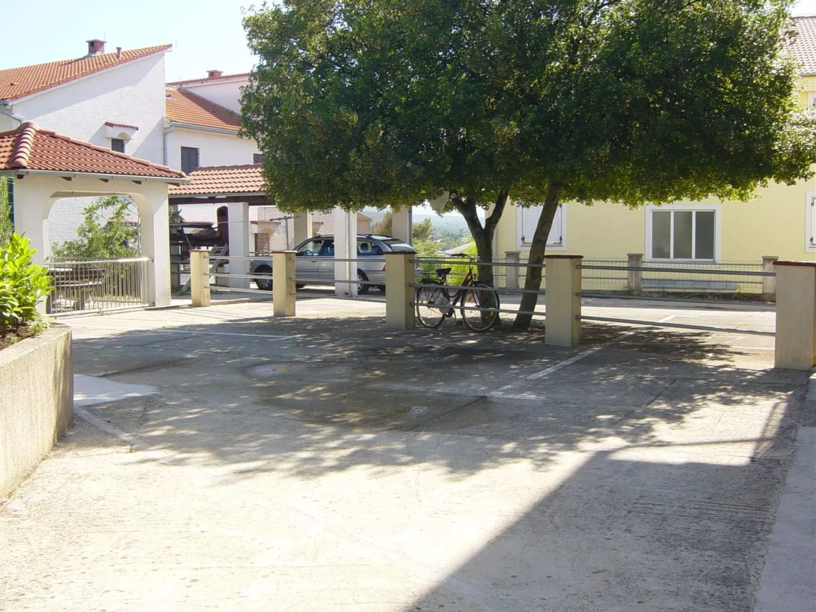 Schöne moderne und voll ausgestattete Wohnung.-Outside