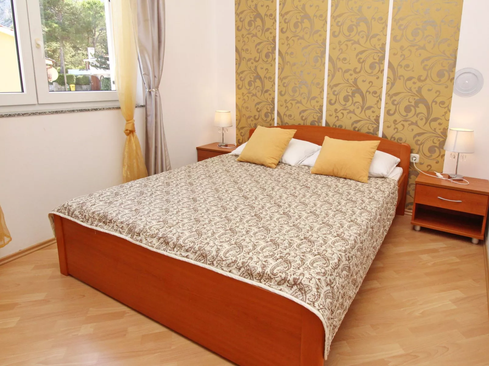 Modern eingerichtete Apartment für 4 Personen mit Meerblick-Drinnen